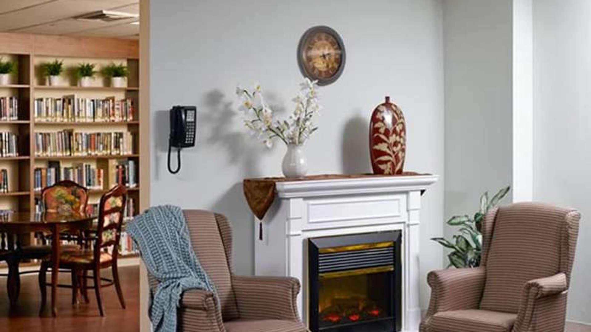 System.Collections.Generic.List`1[AFS.Common.Models.Photo] - Image 5