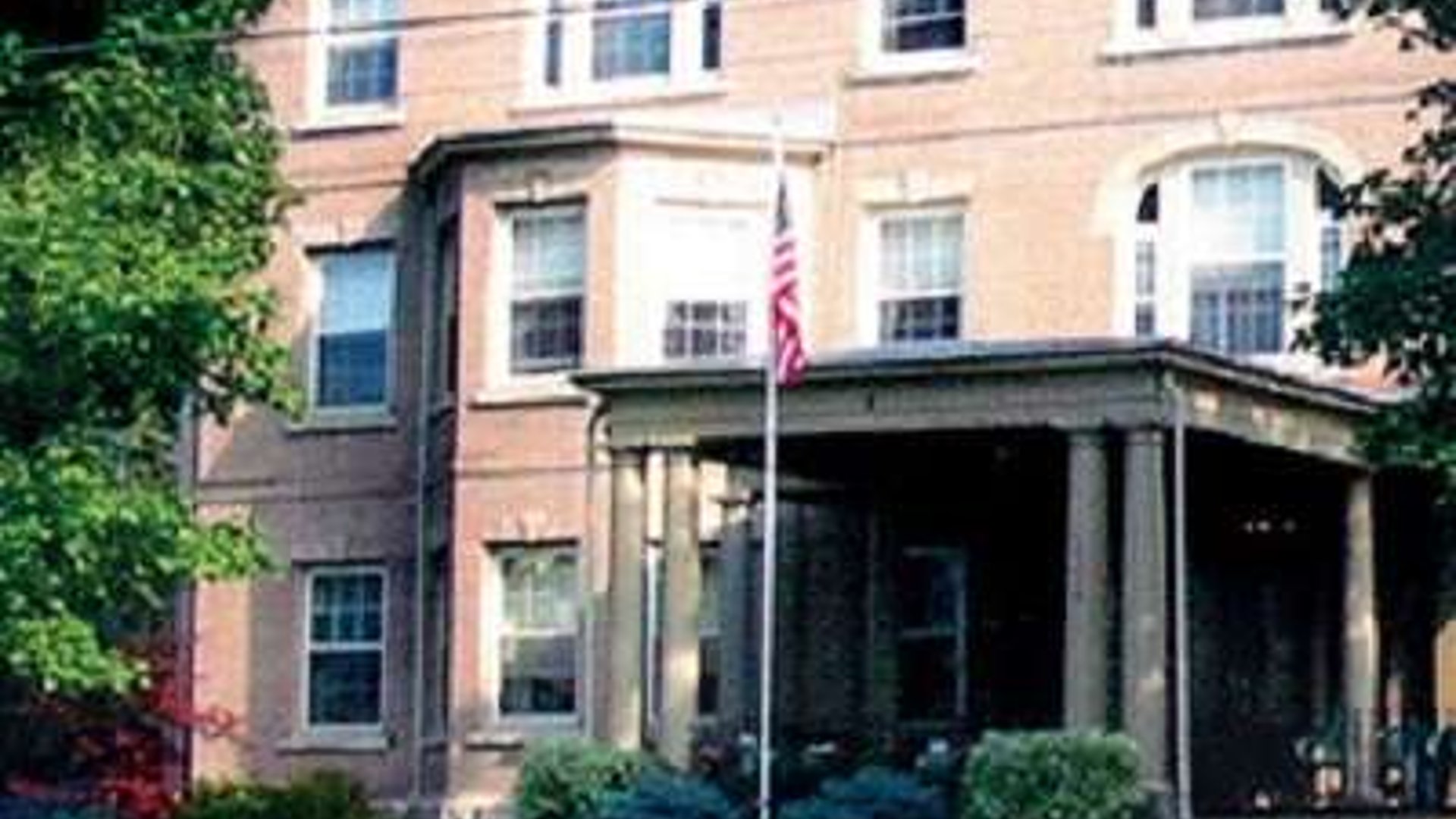 System.Collections.Generic.List`1[AFS.Common.Models.Photo] - Image 1