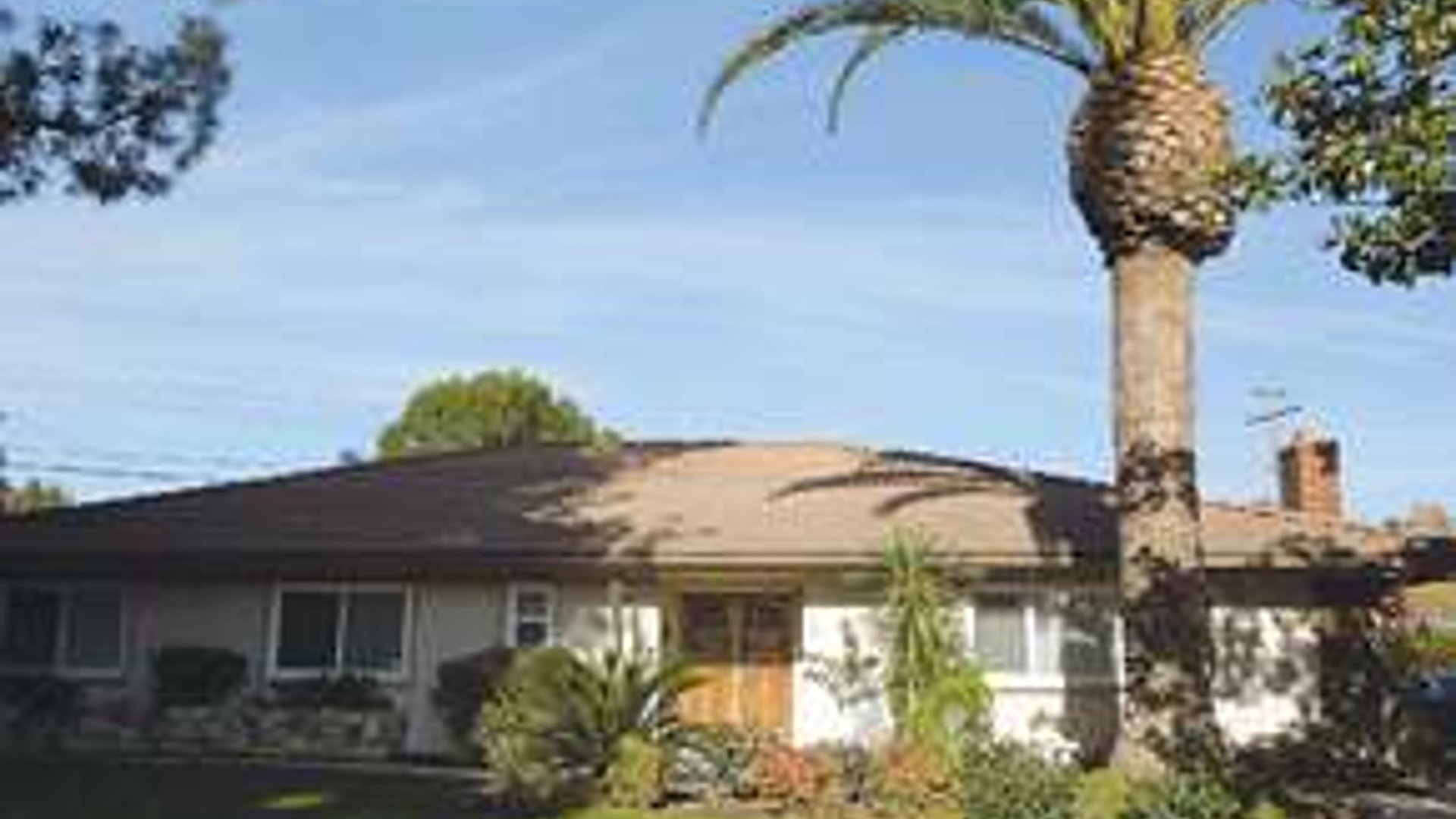 System.Collections.Generic.List`1[AFS.Common.Models.Photo] - Image 1