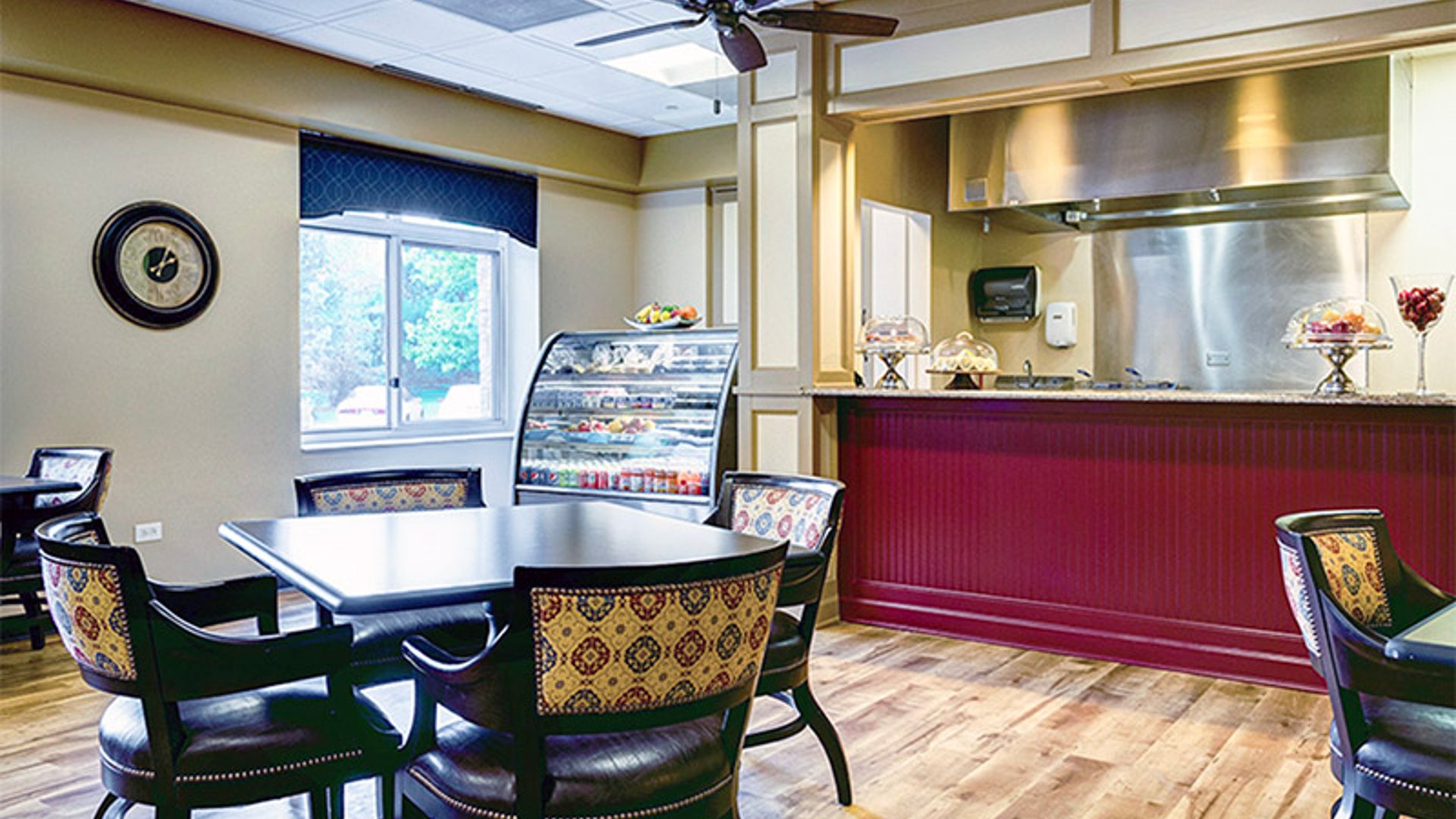 System.Collections.Generic.List`1[AFS.Common.Models.Photo] - Image 3