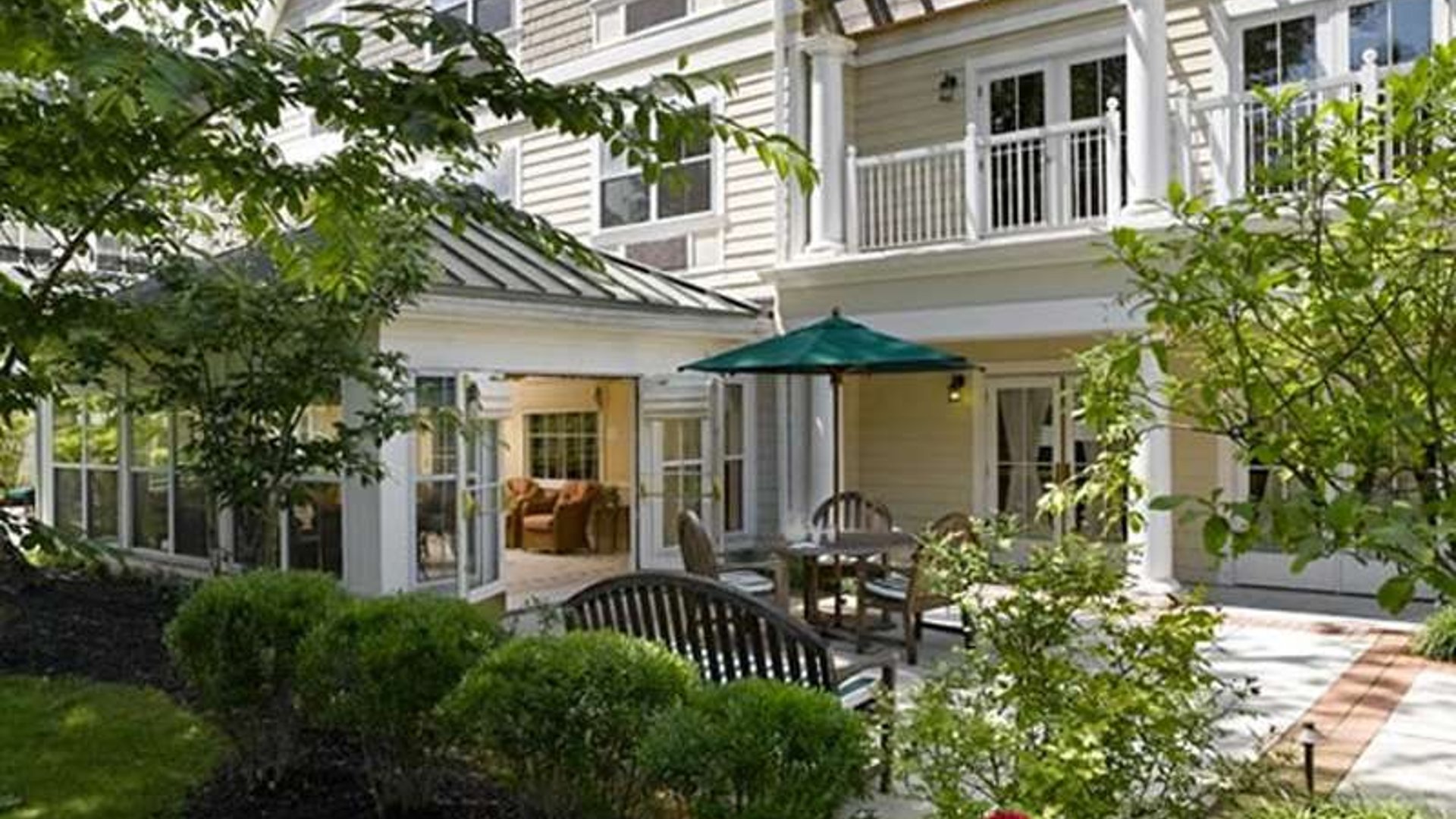 System.Collections.Generic.List`1[AFS.Common.Models.Photo] - Image 3