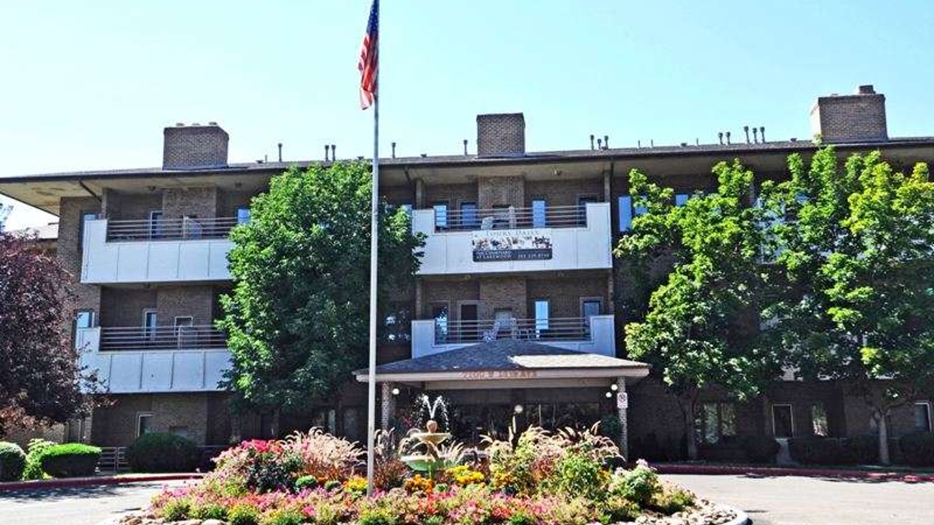 System.Collections.Generic.List`1[AFS.Common.Models.Photo] - Image 1