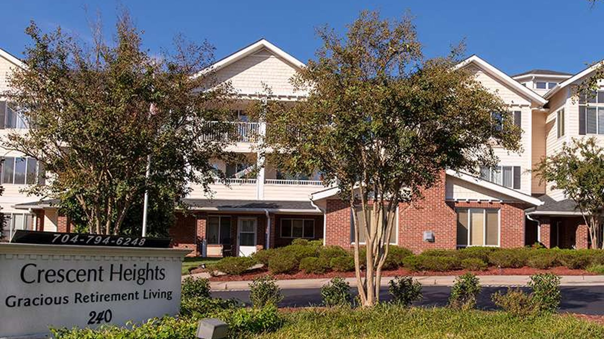 System.Collections.Generic.List`1[AFS.Common.Models.Photo] - Image 1