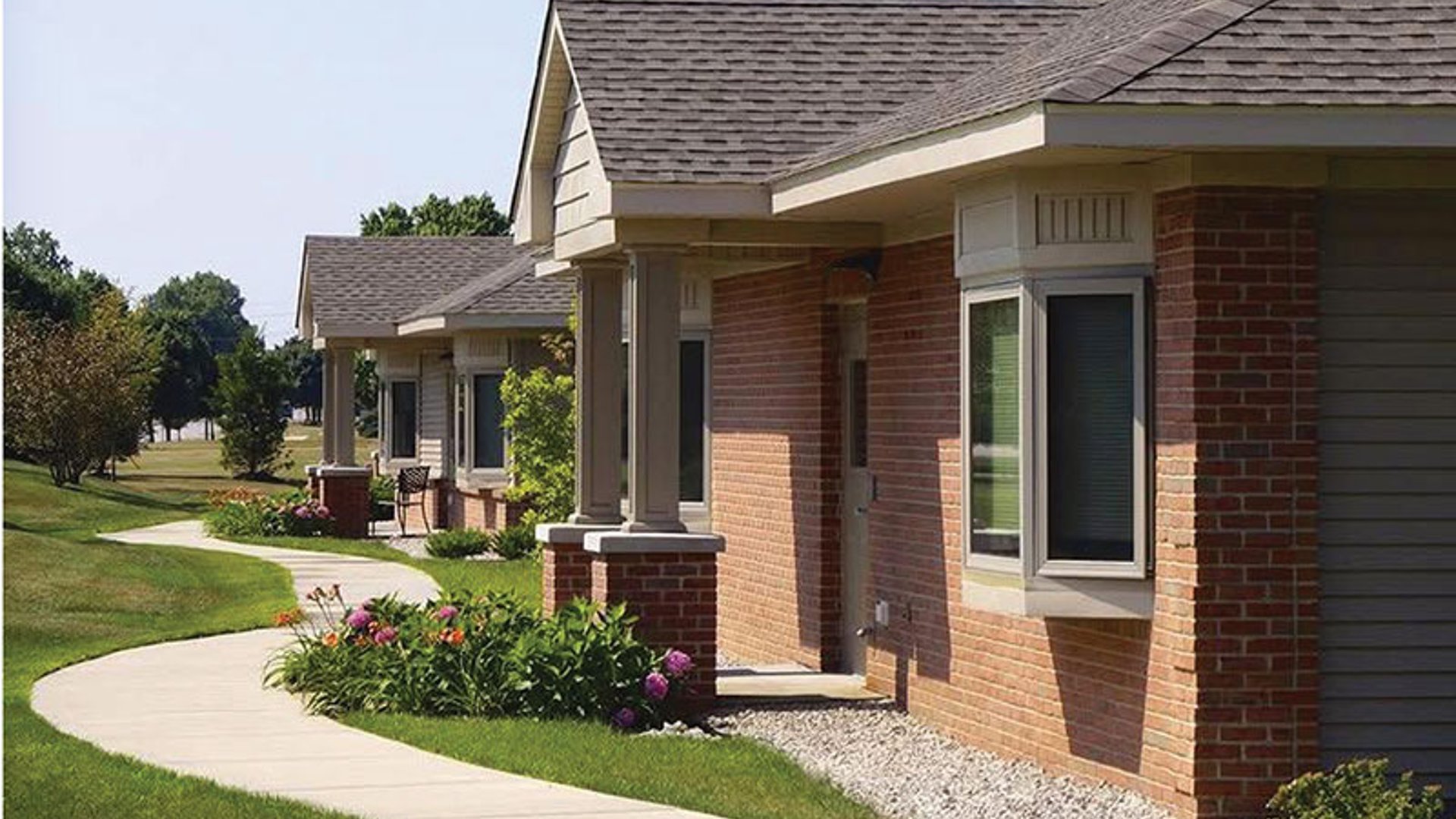 System.Collections.Generic.List`1[AFS.Common.Models.Photo] - Image 1