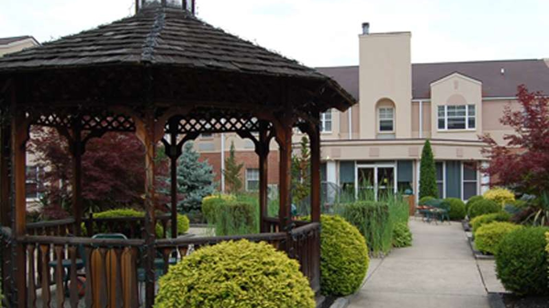 System.Collections.Generic.List`1[AFS.Common.Models.Photo] - Image 2