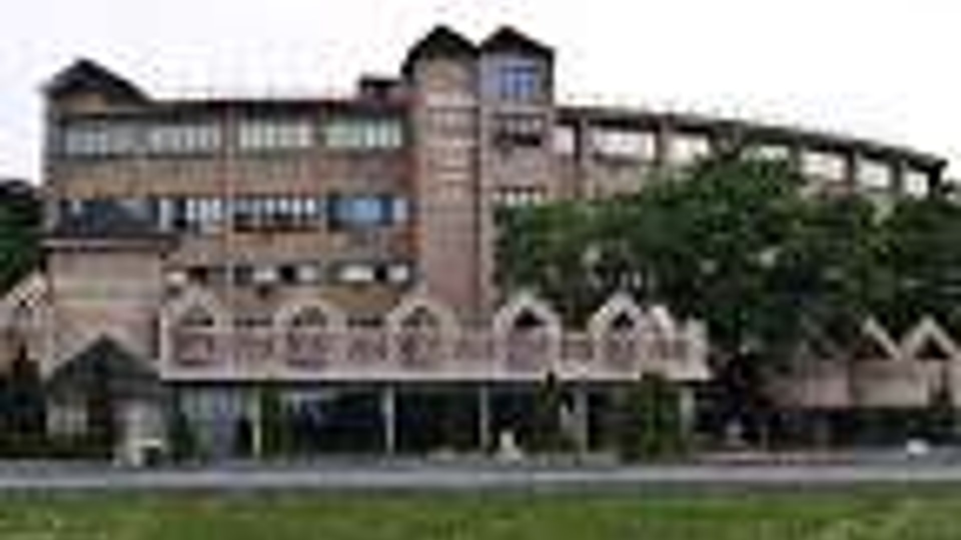 System.Collections.Generic.List`1[AFS.Common.Models.Photo] - Image 1