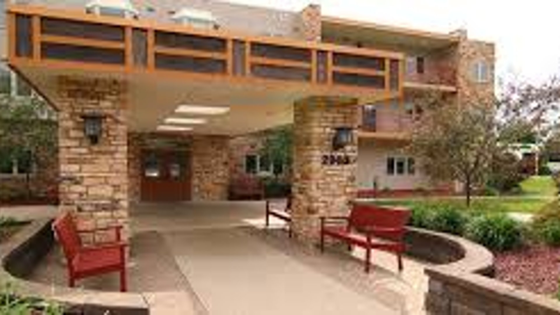 System.Collections.Generic.List`1[AFS.Common.Models.Photo] - Image 1