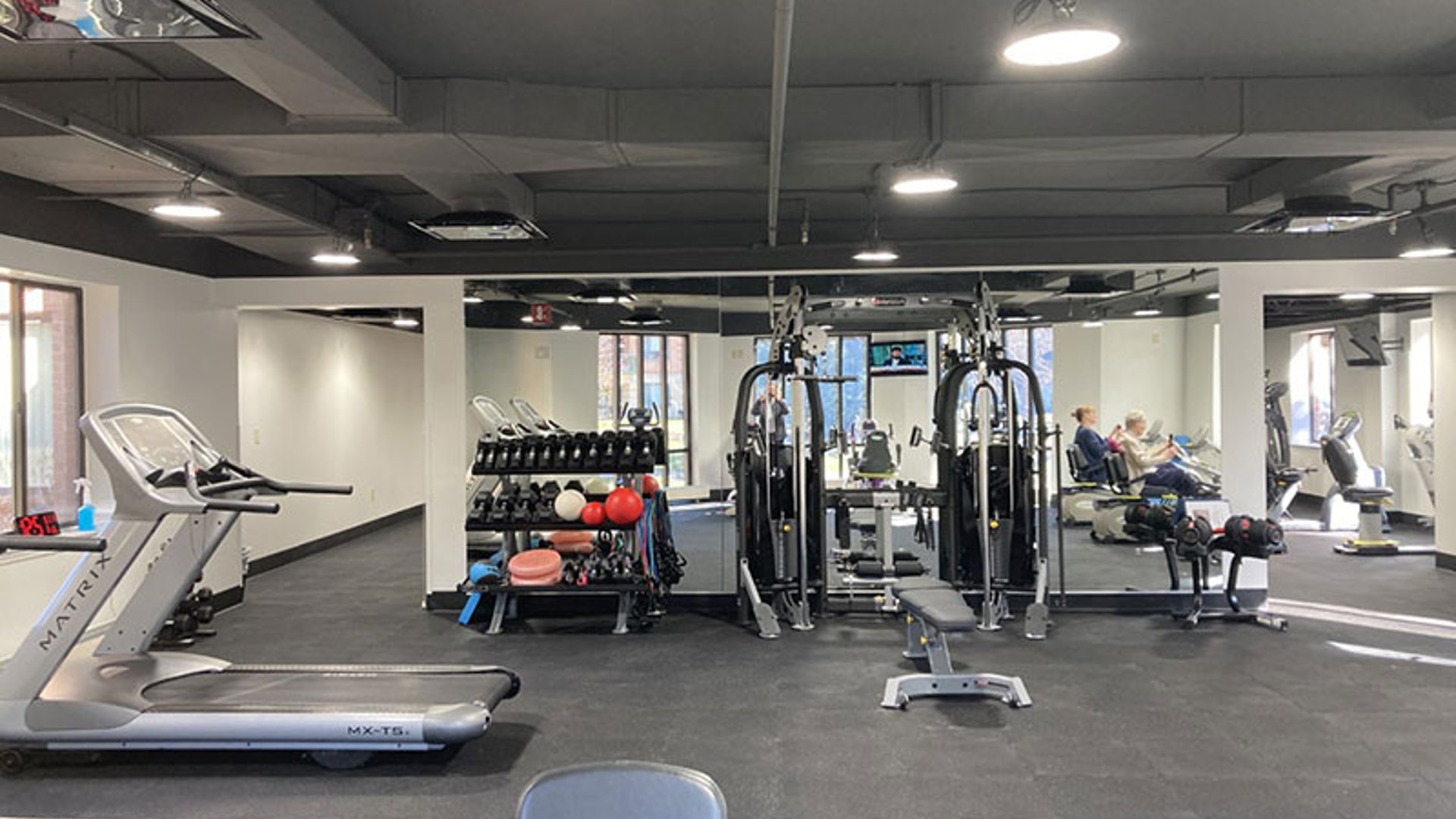 System.Collections.Generic.List`1[AFS.Common.Models.Photo] - Image 5