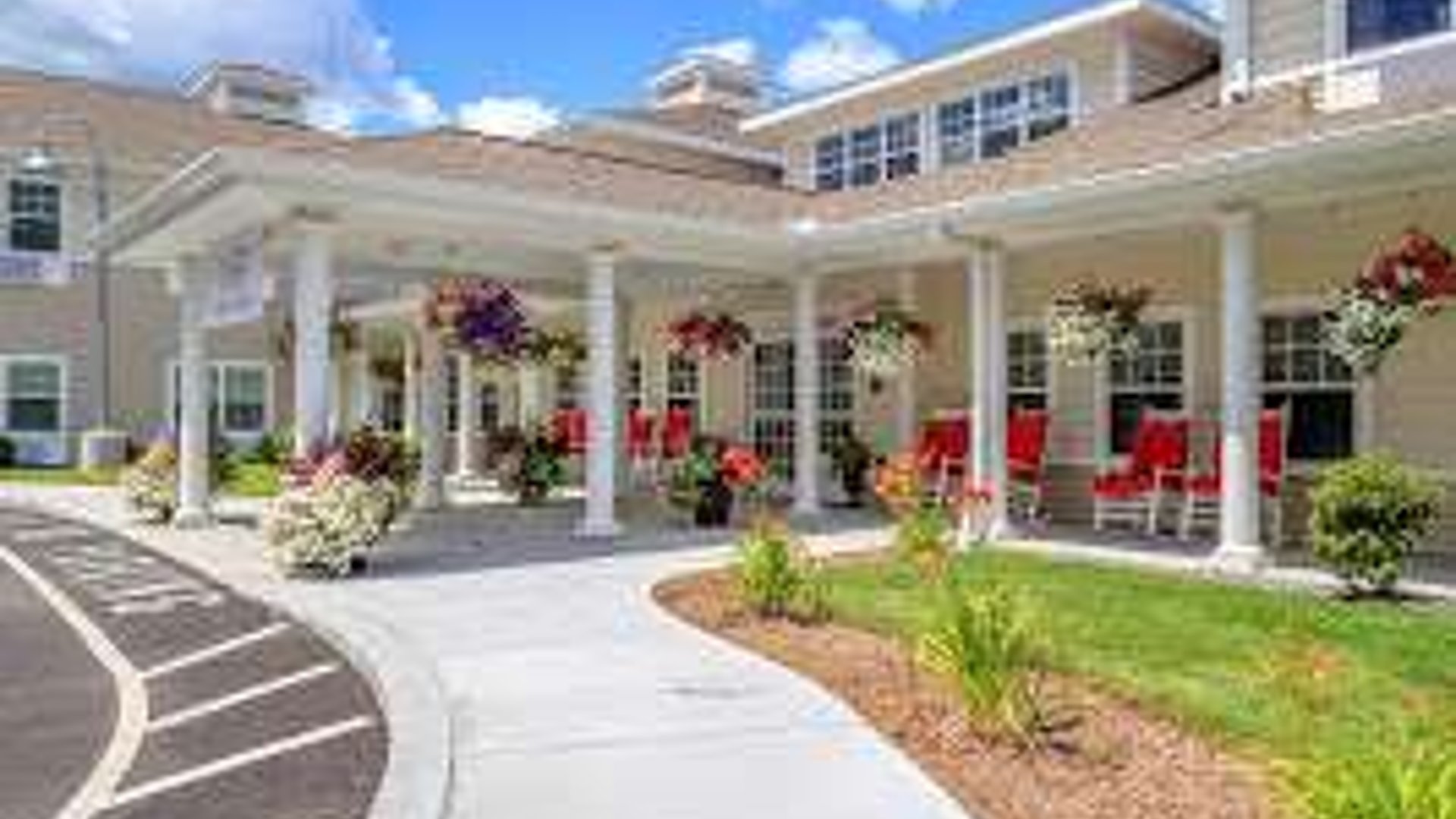 System.Collections.Generic.List`1[AFS.Common.Models.Photo] - Image 1