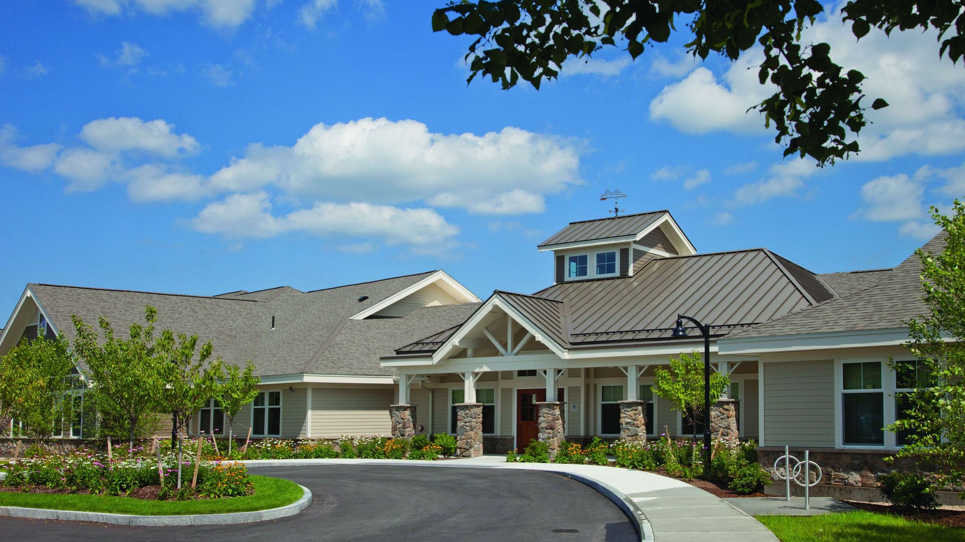 System.Collections.Generic.List`1[AFS.Common.Models.Photo] - Image 1