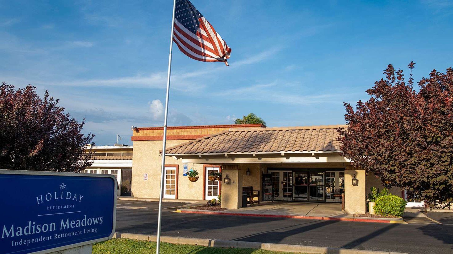 System.Collections.Generic.List`1[AFS.Common.Models.Photo] - Image 1