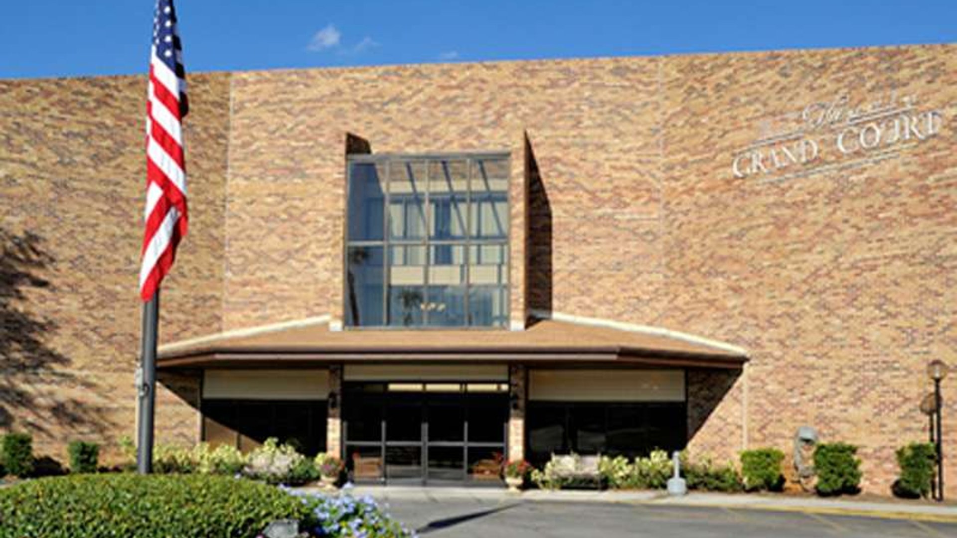 System.Collections.Generic.List`1[AFS.Common.Models.Photo] - Image 1