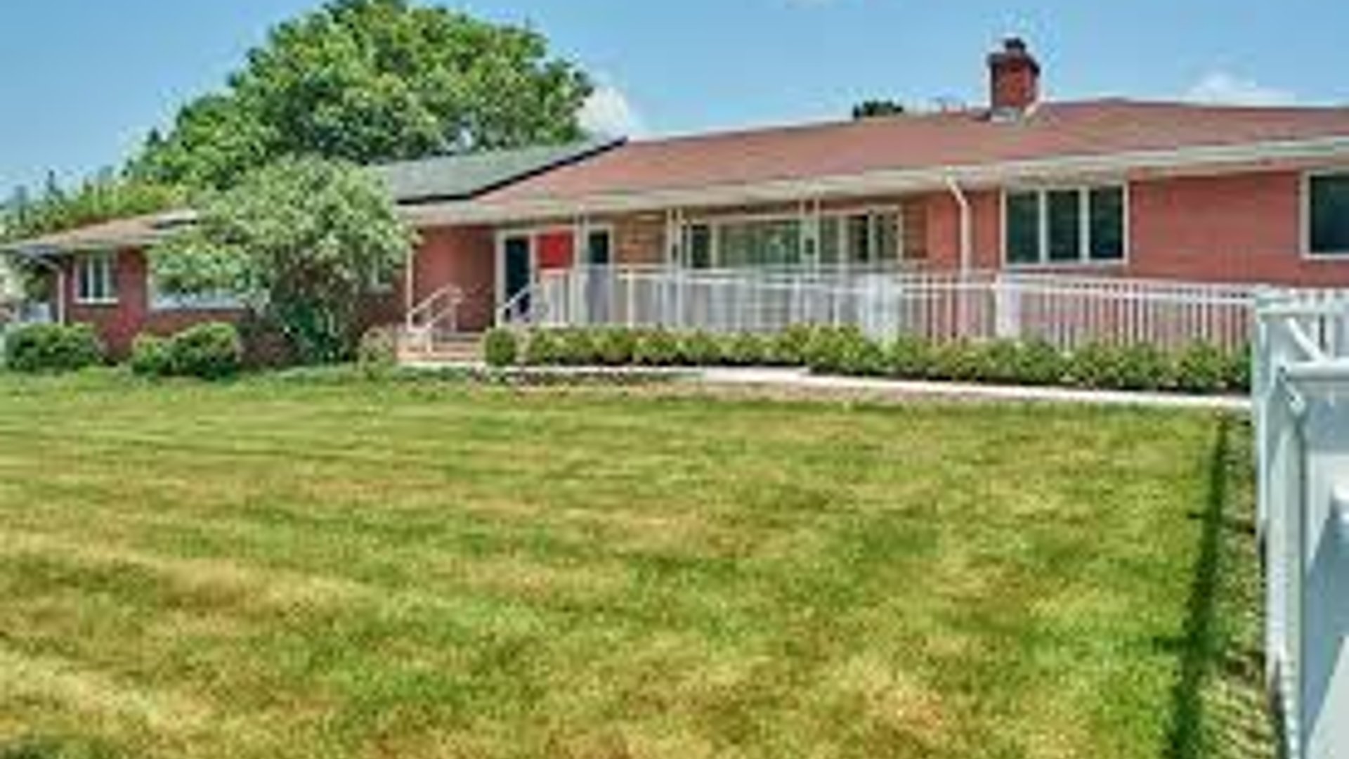 System.Collections.Generic.List`1[AFS.Common.Models.Photo] - Image 1