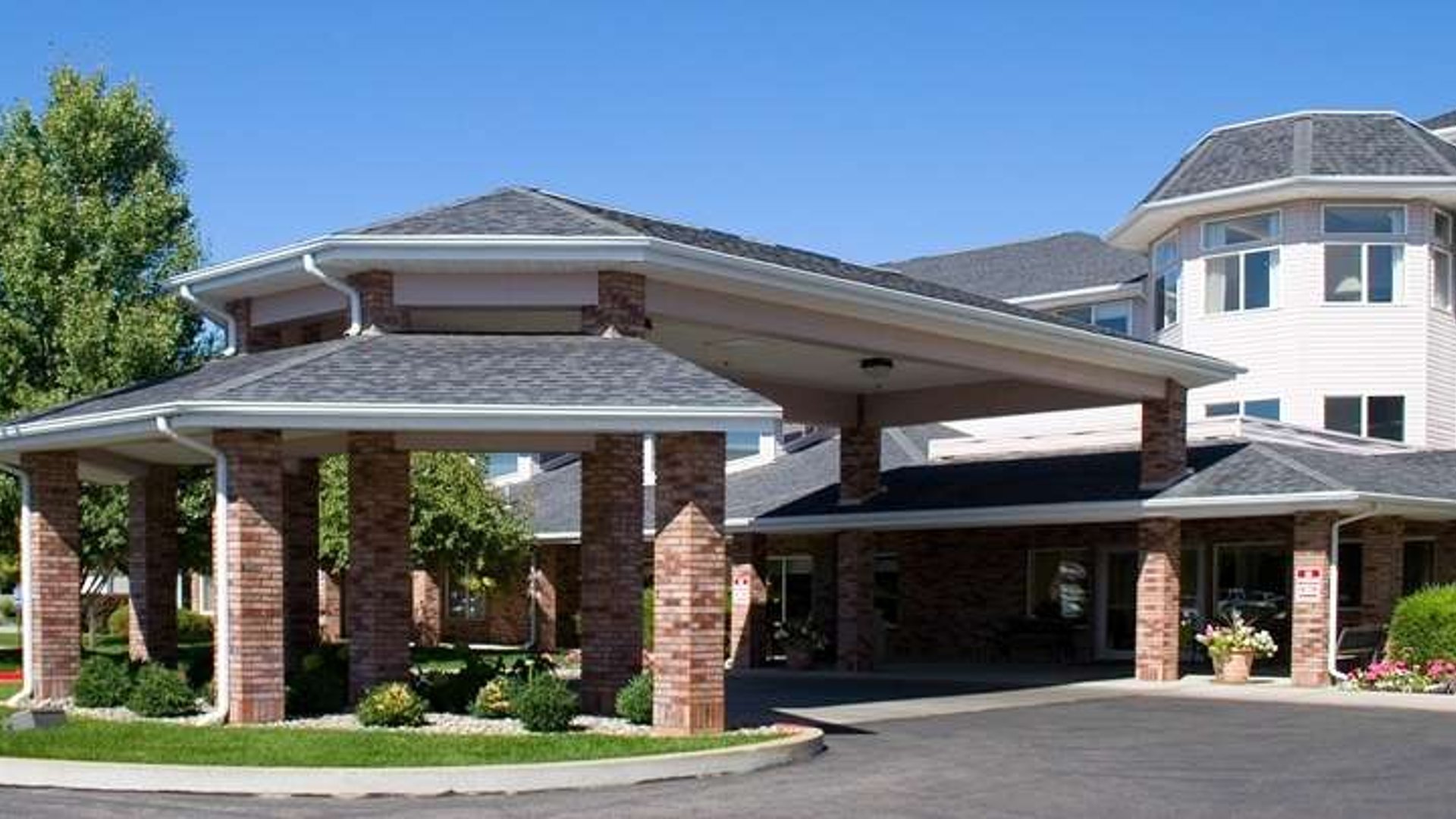 System.Collections.Generic.List`1[AFS.Common.Models.Photo] - Image 1