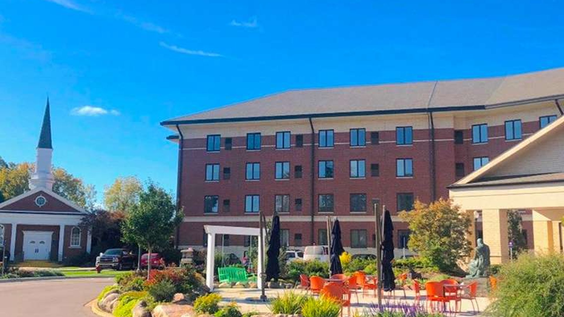 System.Collections.Generic.List`1[AFS.Common.Models.Photo] - Image 1