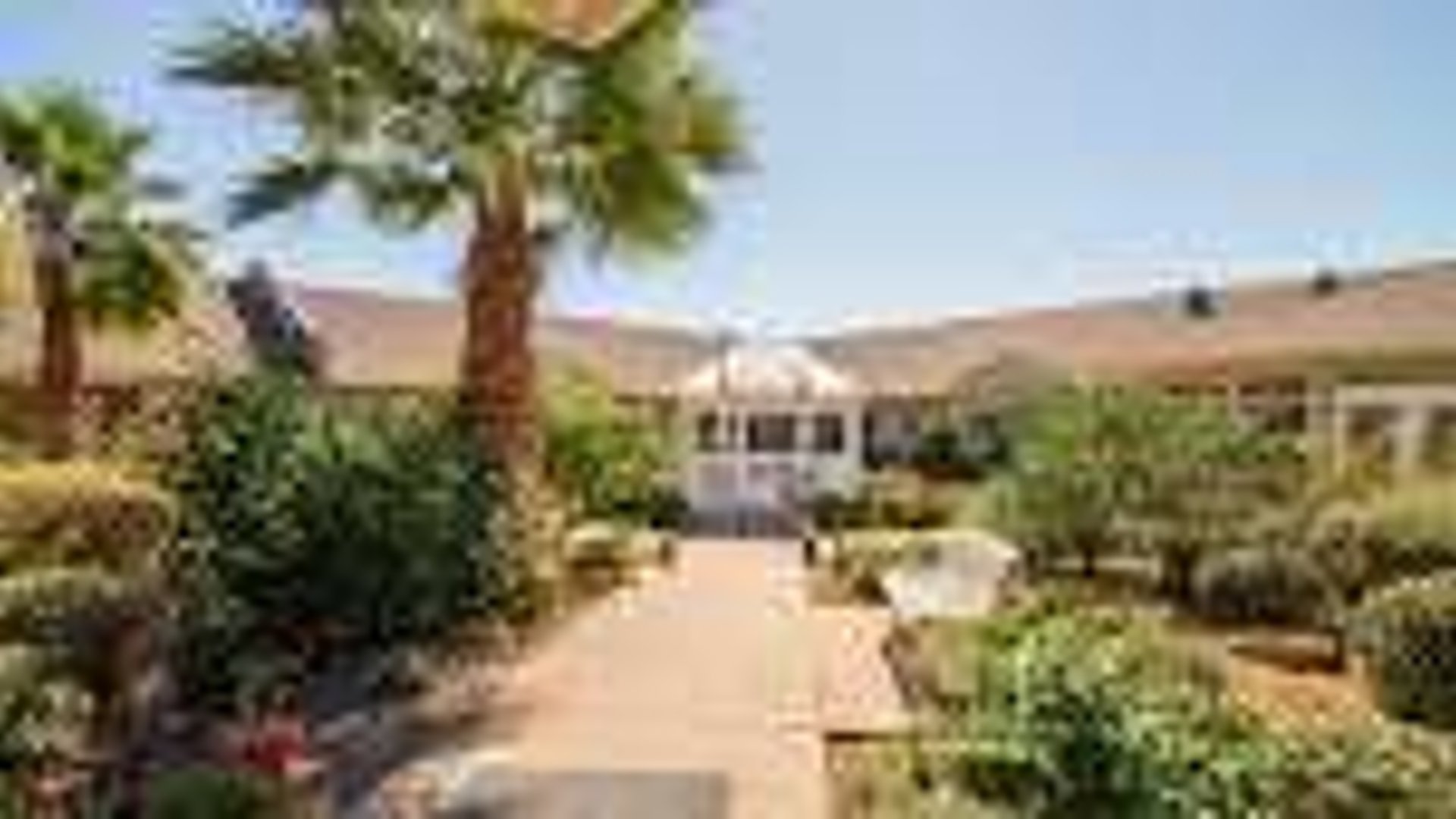 System.Collections.Generic.List`1[AFS.Common.Models.Photo] - Image 1