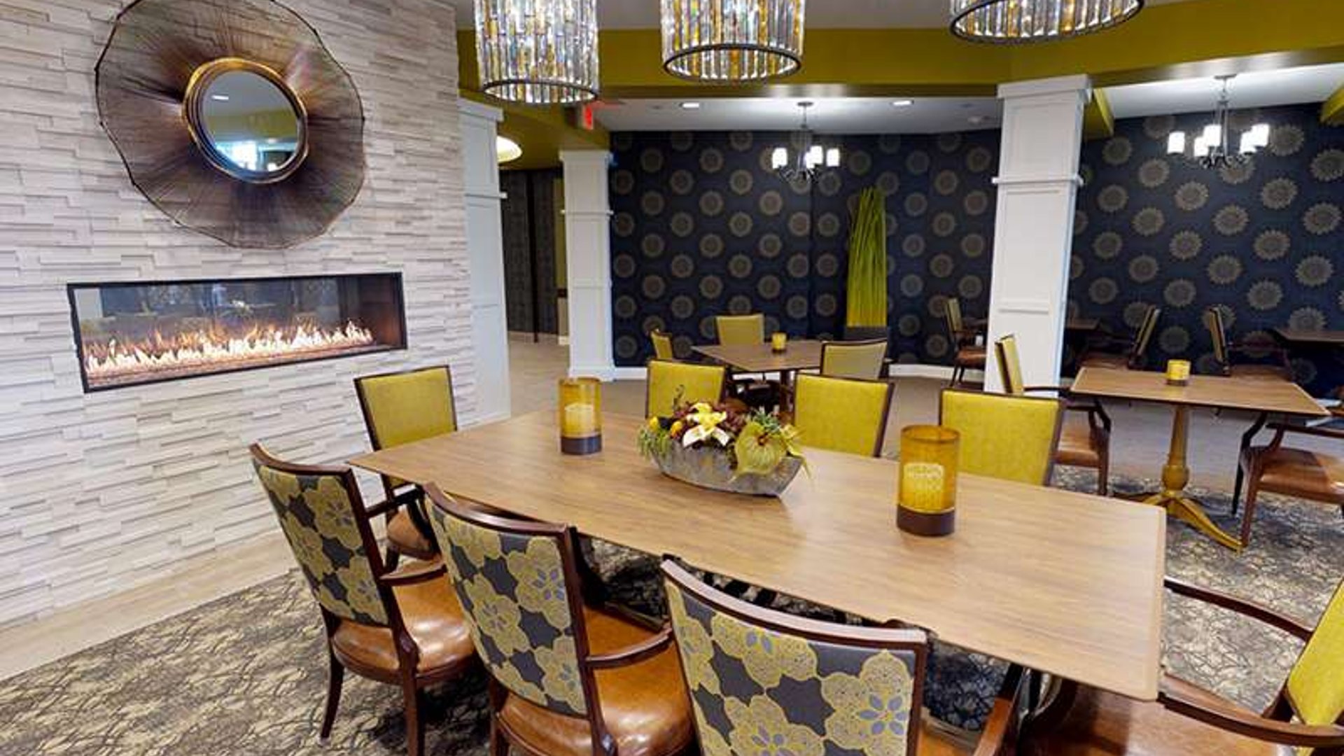 System.Collections.Generic.List`1[AFS.Common.Models.Photo] - Image 3