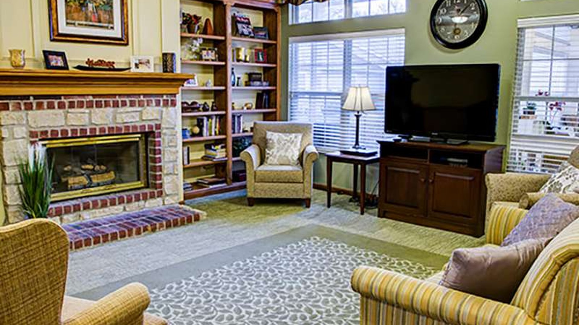 System.Collections.Generic.List`1[AFS.Common.Models.Photo] - Image 2