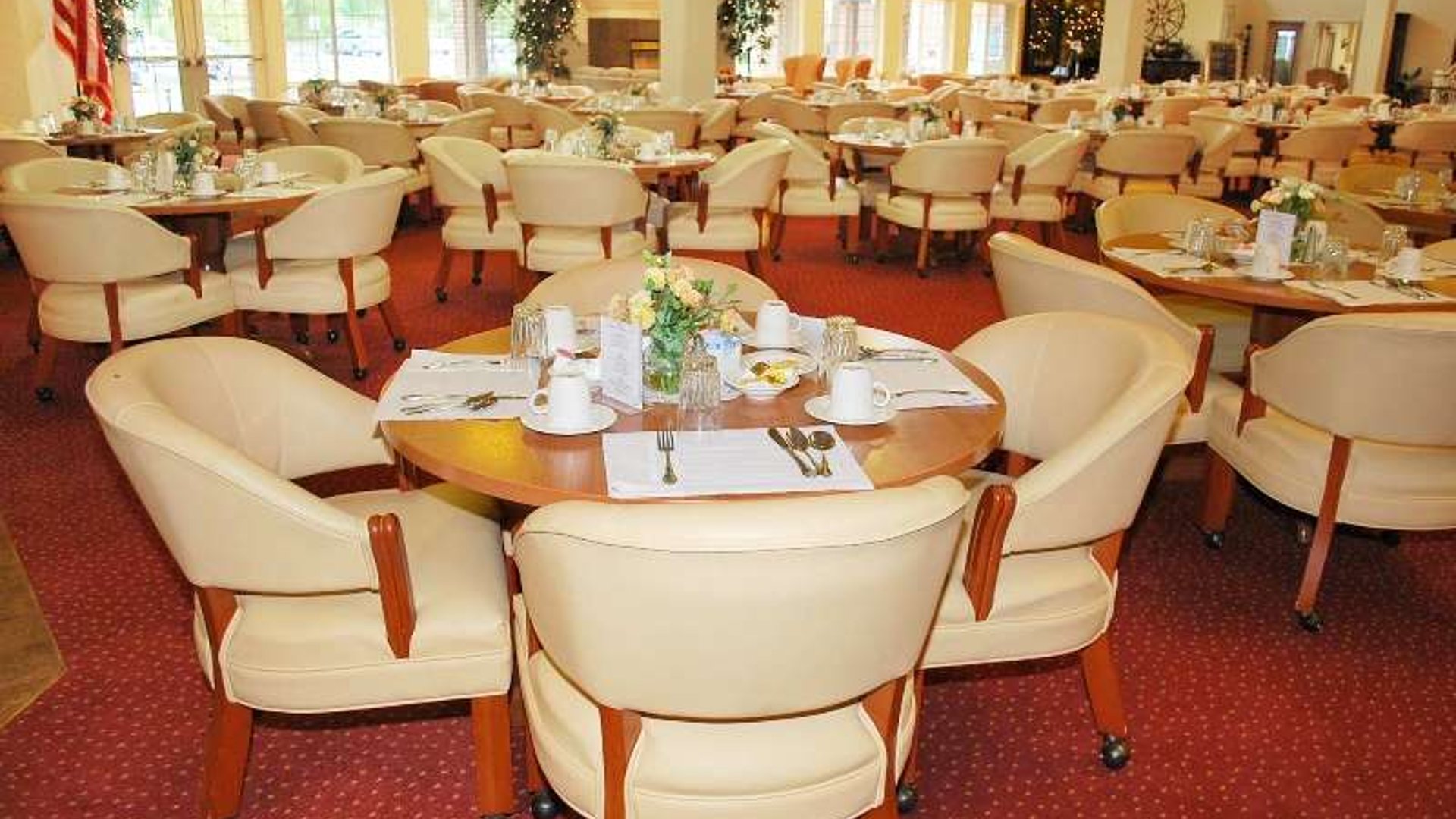 System.Collections.Generic.List`1[AFS.Common.Models.Photo] - Image 2