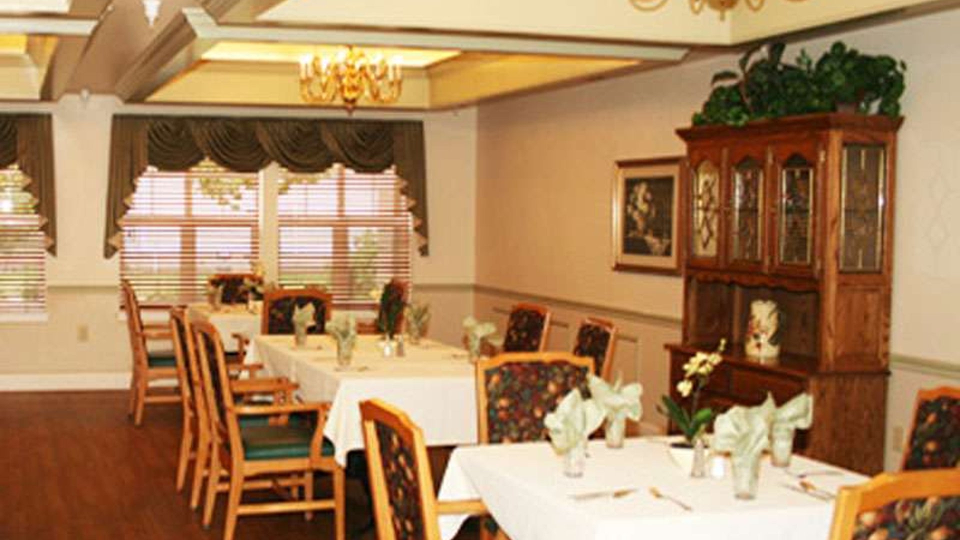 System.Collections.Generic.List`1[AFS.Common.Models.Photo] - Image 2