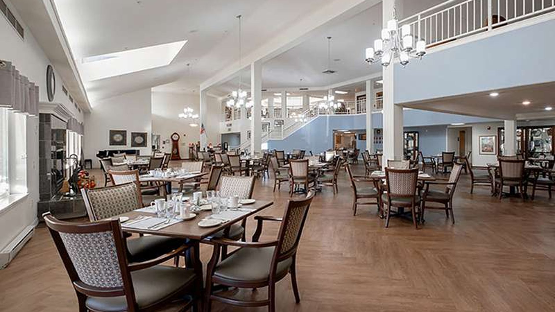 System.Collections.Generic.List`1[AFS.Common.Models.Photo] - Image 2