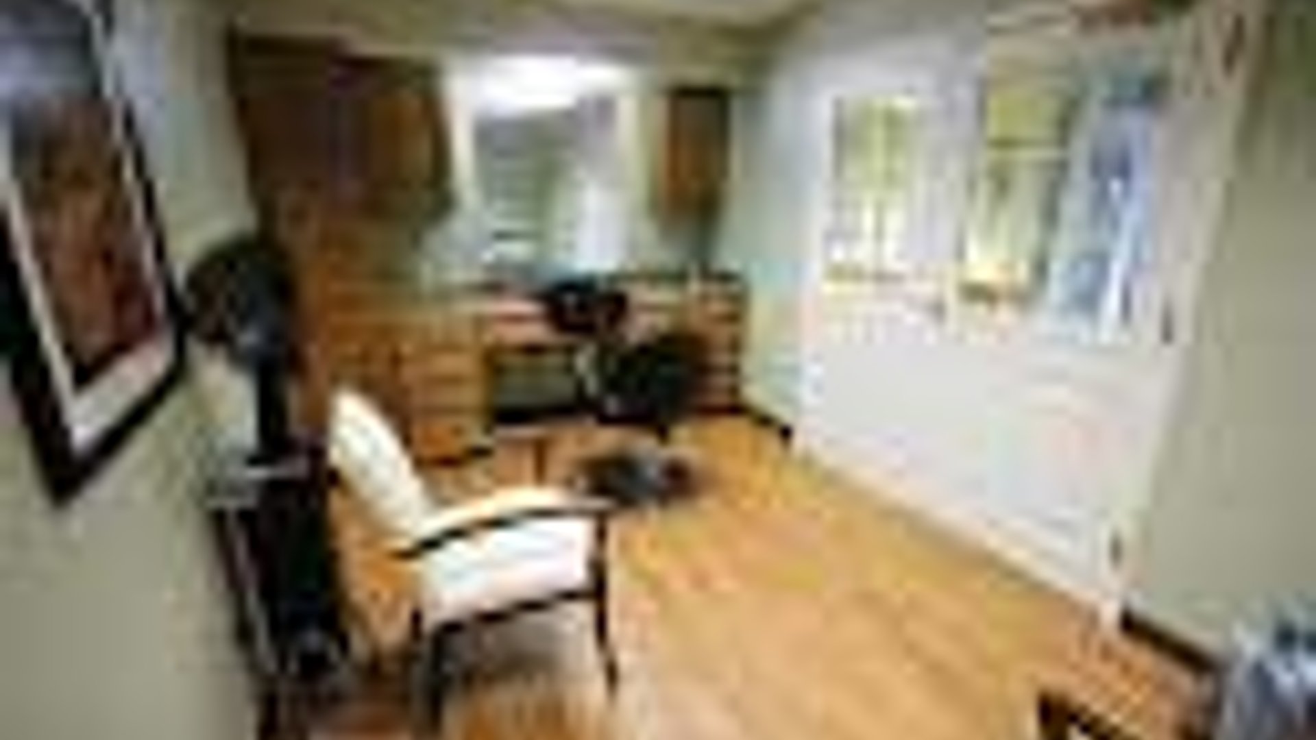 System.Collections.Generic.List`1[AFS.Common.Models.Photo] - Image 4