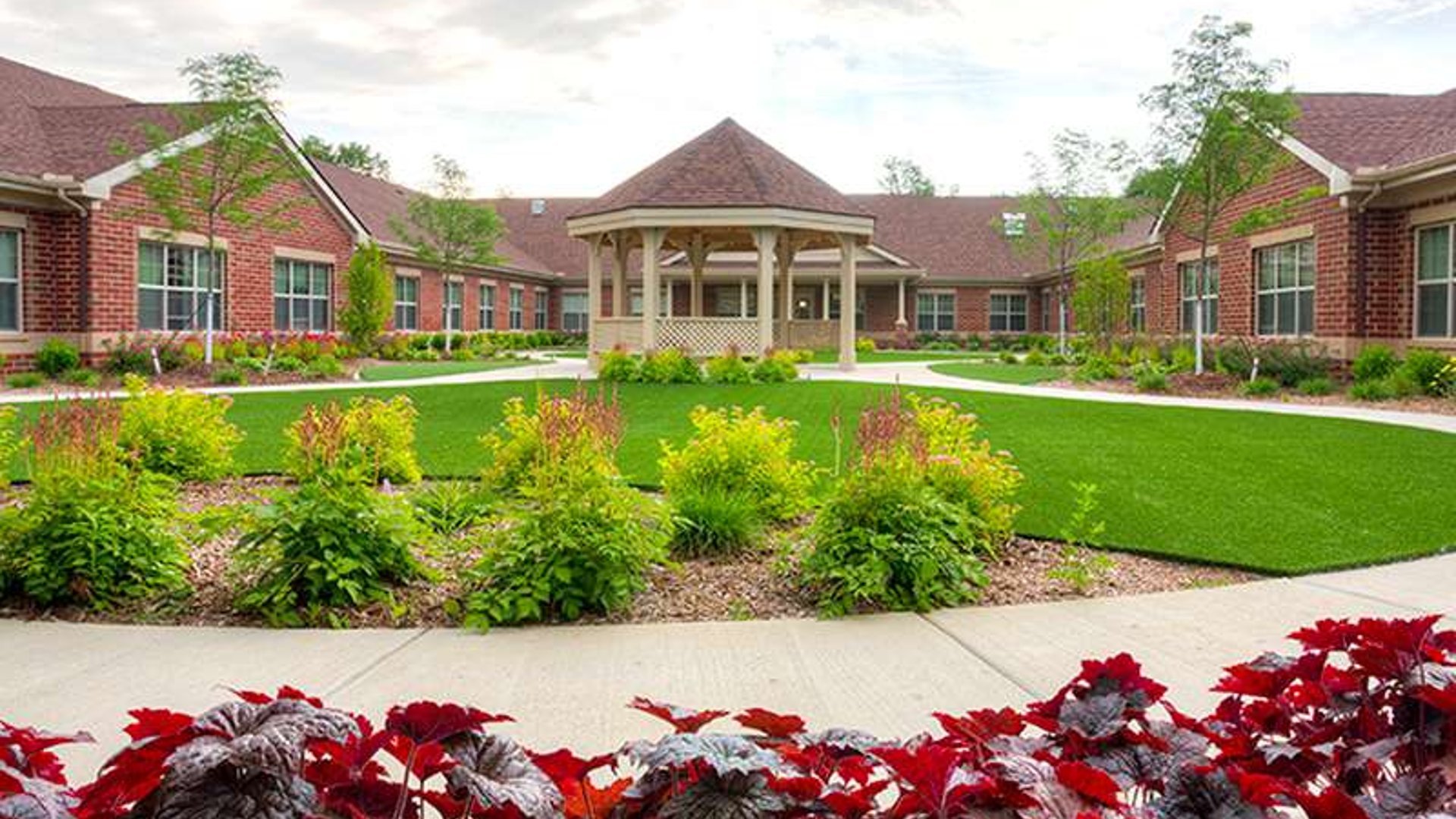 System.Collections.Generic.List`1[AFS.Common.Models.Photo] - Image 1