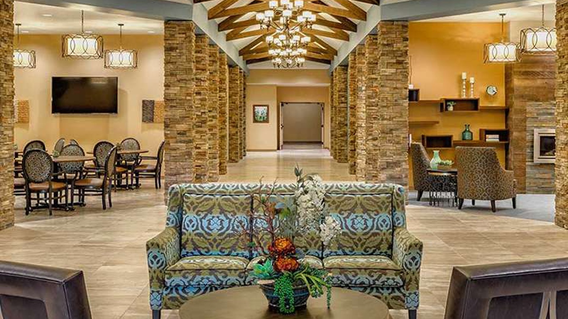 System.Collections.Generic.List`1[AFS.Common.Models.Photo] - Image 1