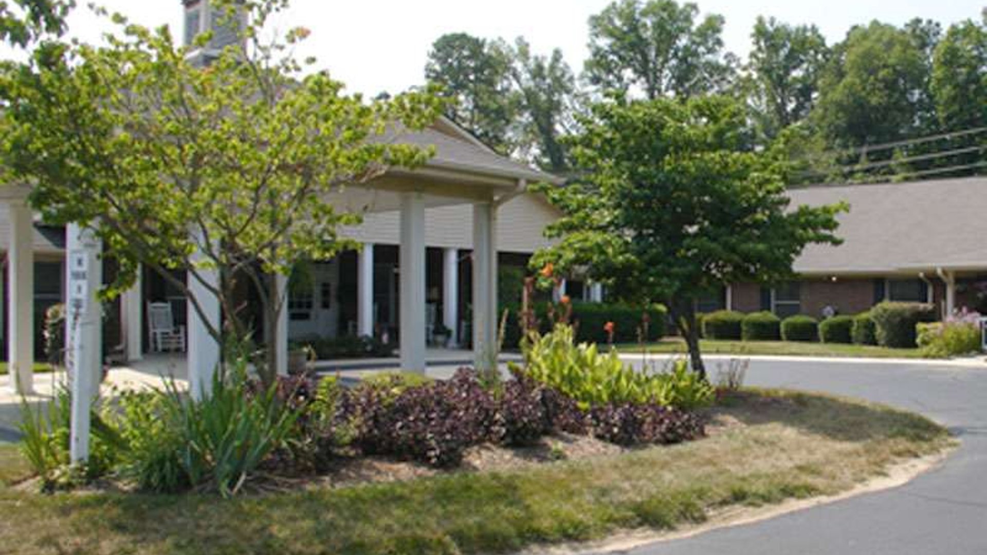 System.Collections.Generic.List`1[AFS.Common.Models.Photo] - Image 1