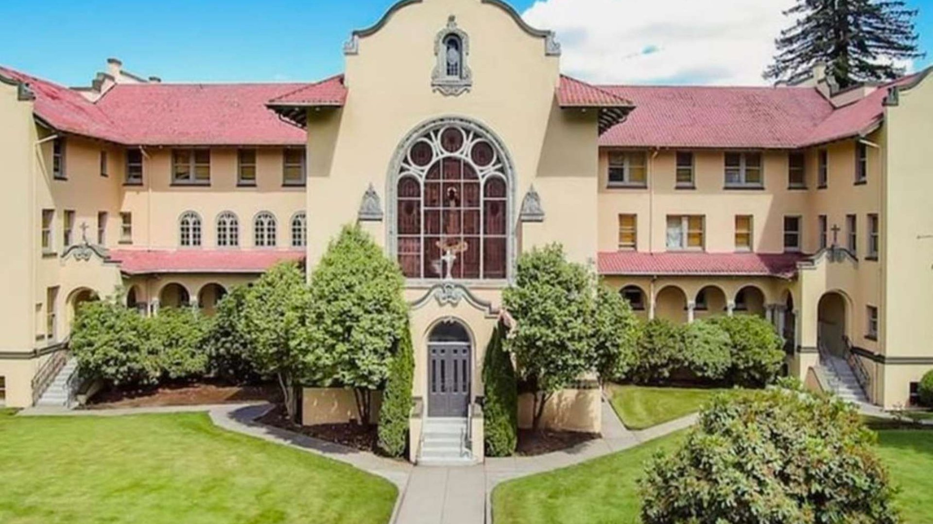 System.Collections.Generic.List`1[AFS.Common.Models.Photo] - Image 1