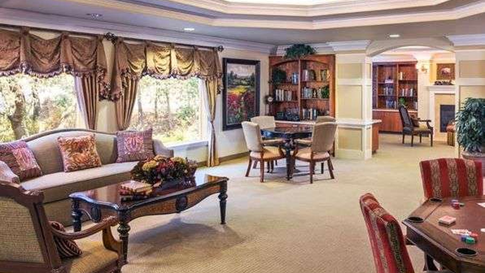 System.Collections.Generic.List`1[AFS.Common.Models.Photo] - Image 5