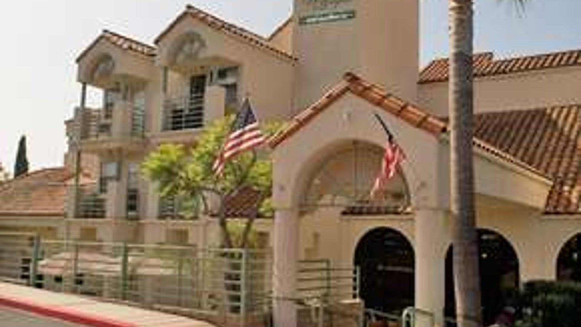 System.Collections.Generic.List`1[AFS.Common.Models.Photo] - Image 1