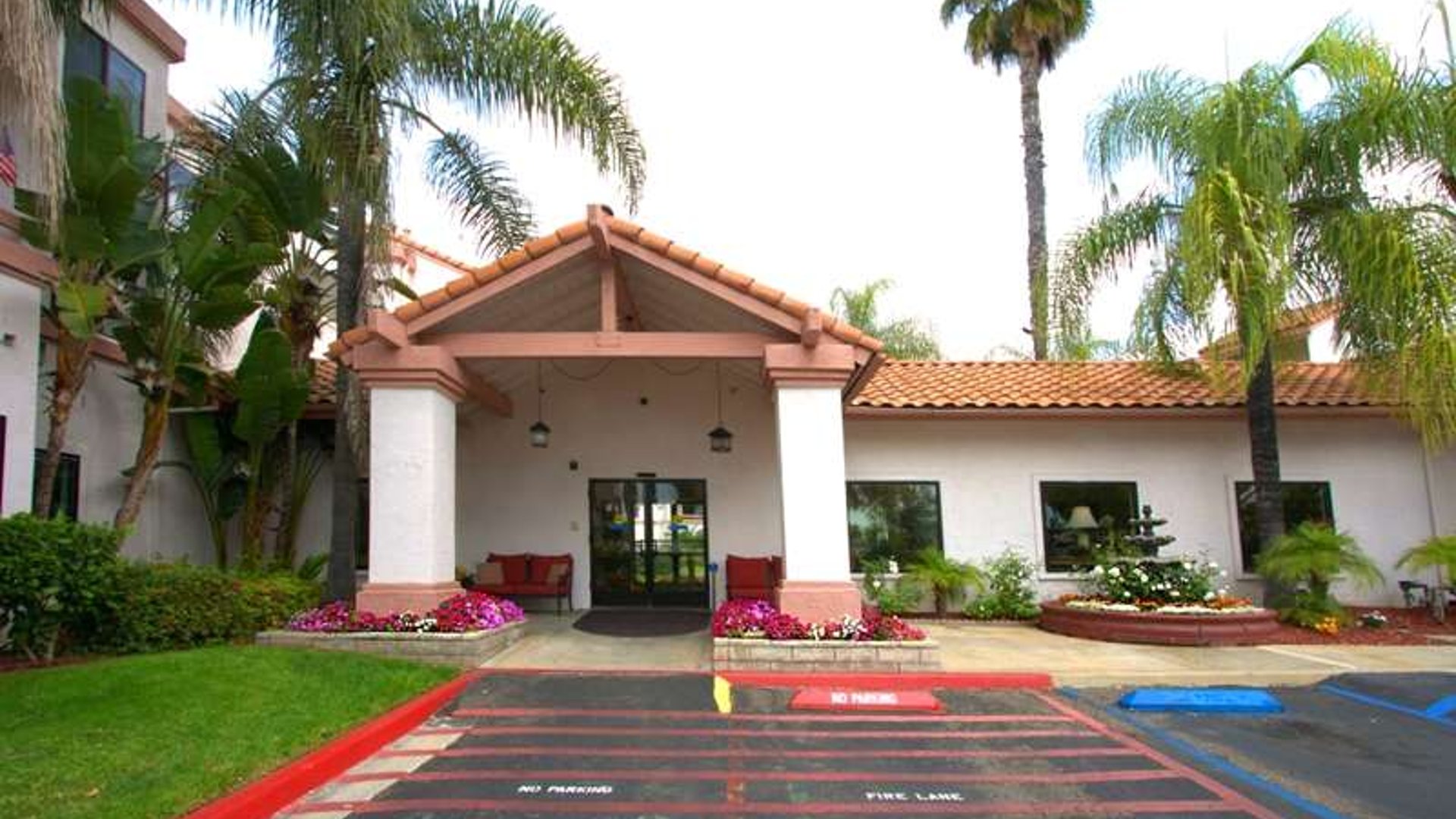 System.Collections.Generic.List`1[AFS.Common.Models.Photo] - Image 1