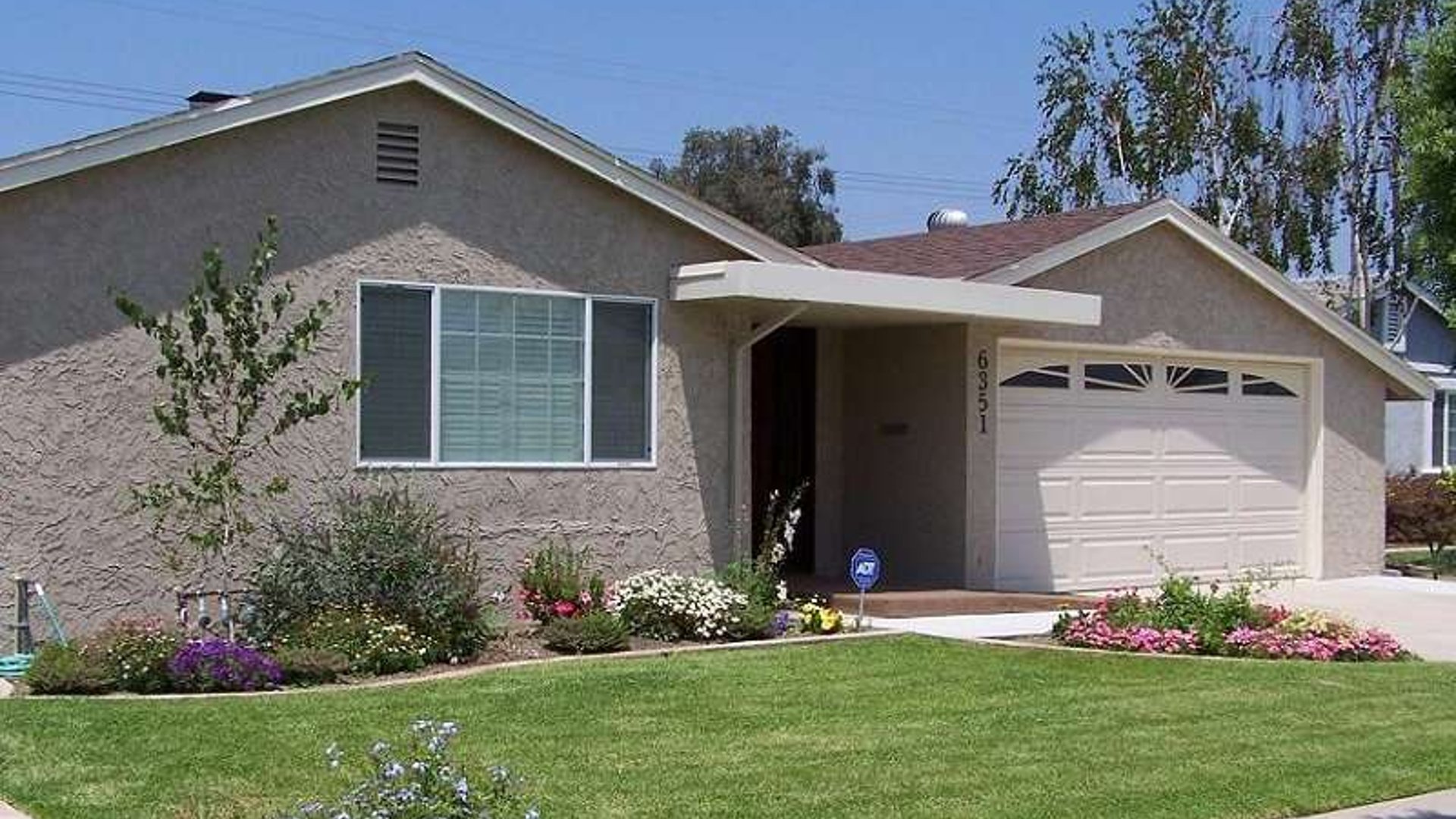 System.Collections.Generic.List`1[AFS.Common.Models.Photo] - Image 1