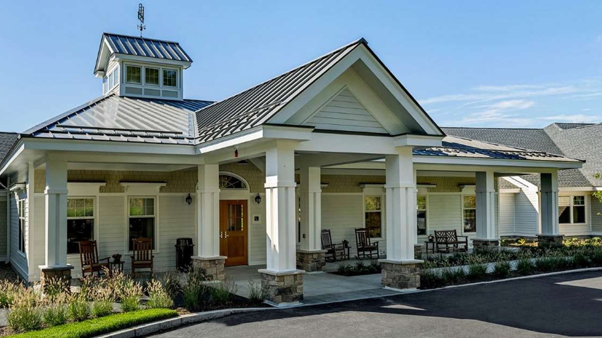 System.Collections.Generic.List`1[AFS.Common.Models.Photo] - Image 1