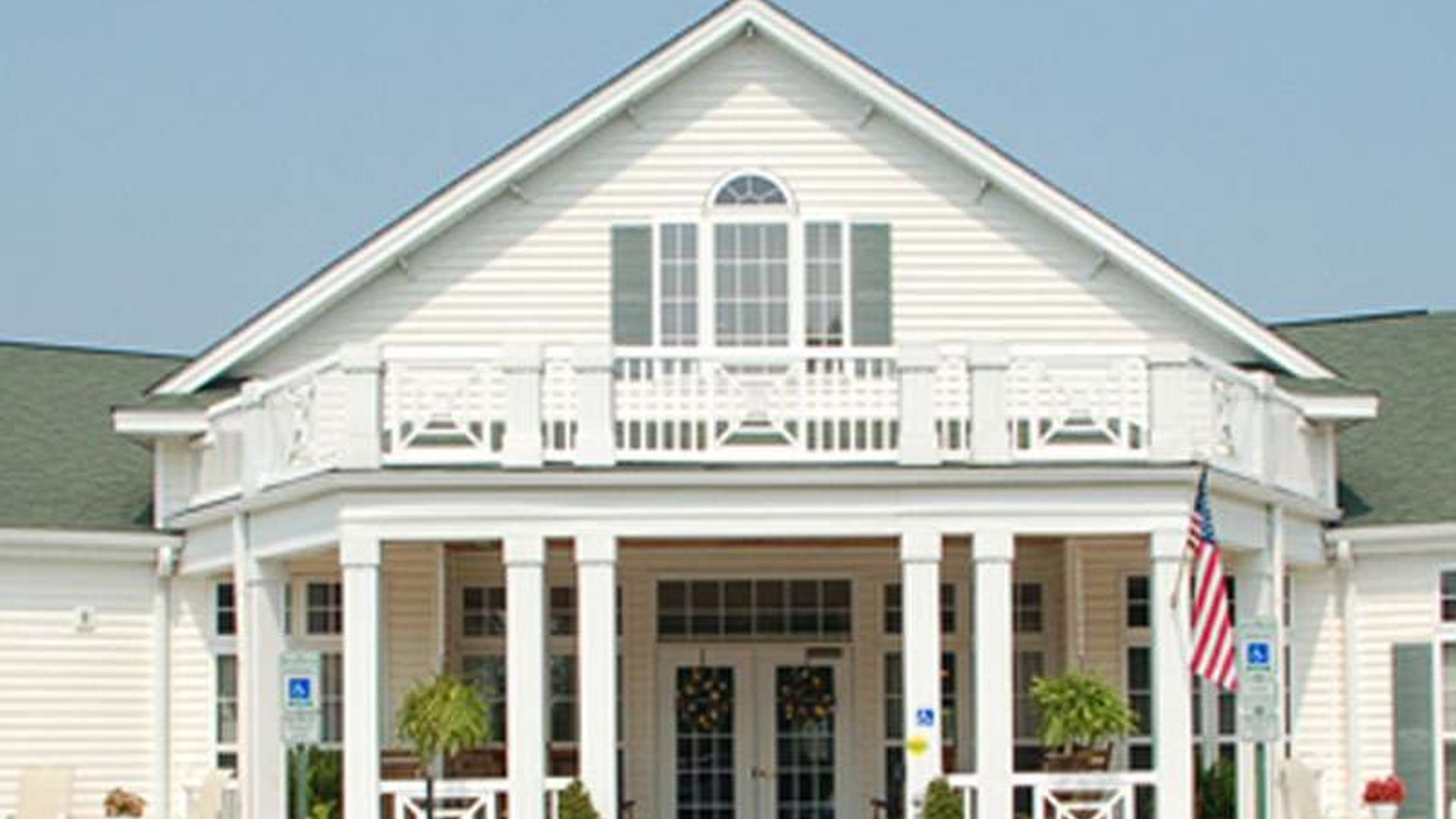 System.Collections.Generic.List`1[AFS.Common.Models.Photo] - Image 1