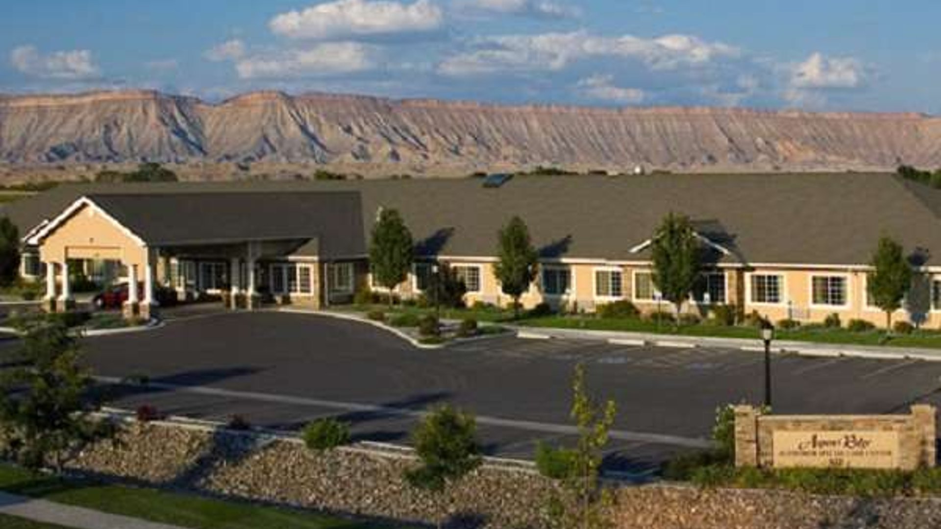 System.Collections.Generic.List`1[AFS.Common.Models.Photo] - Image 1