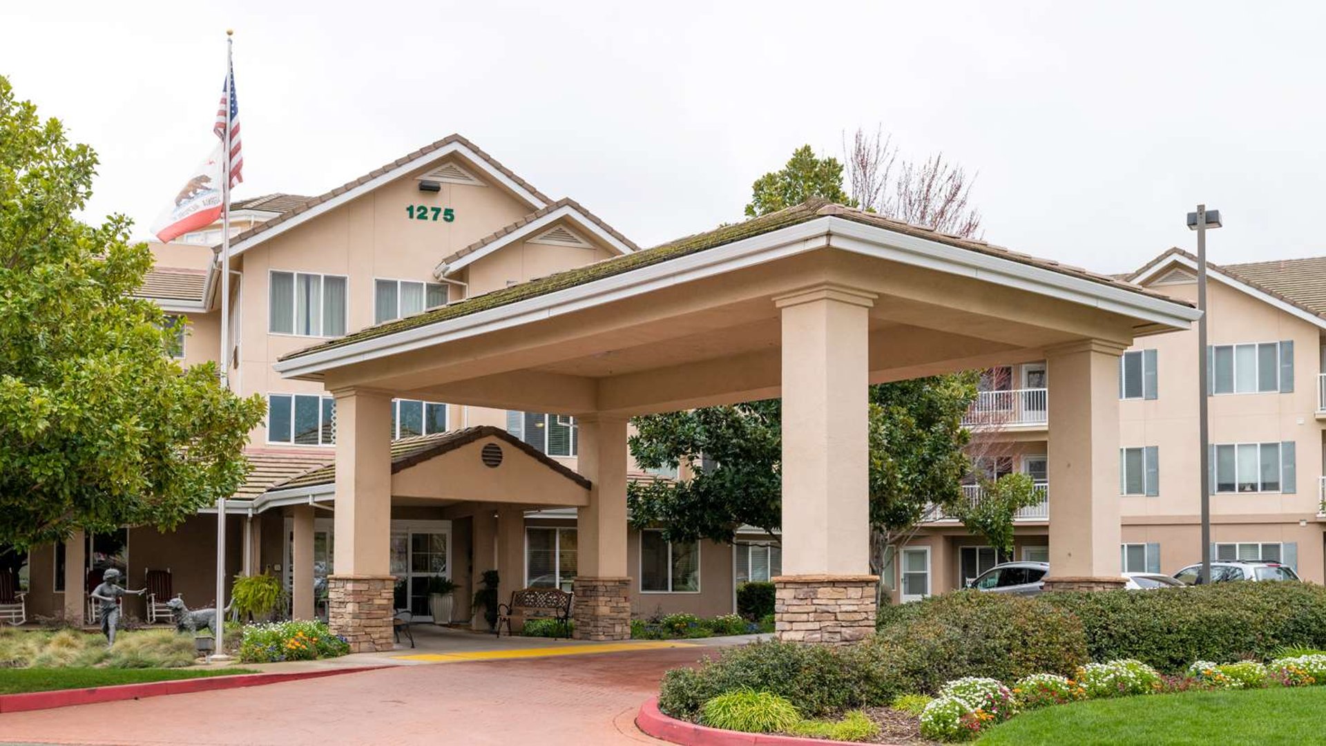 System.Collections.Generic.List`1[AFS.Common.Models.Photo] - Image 1