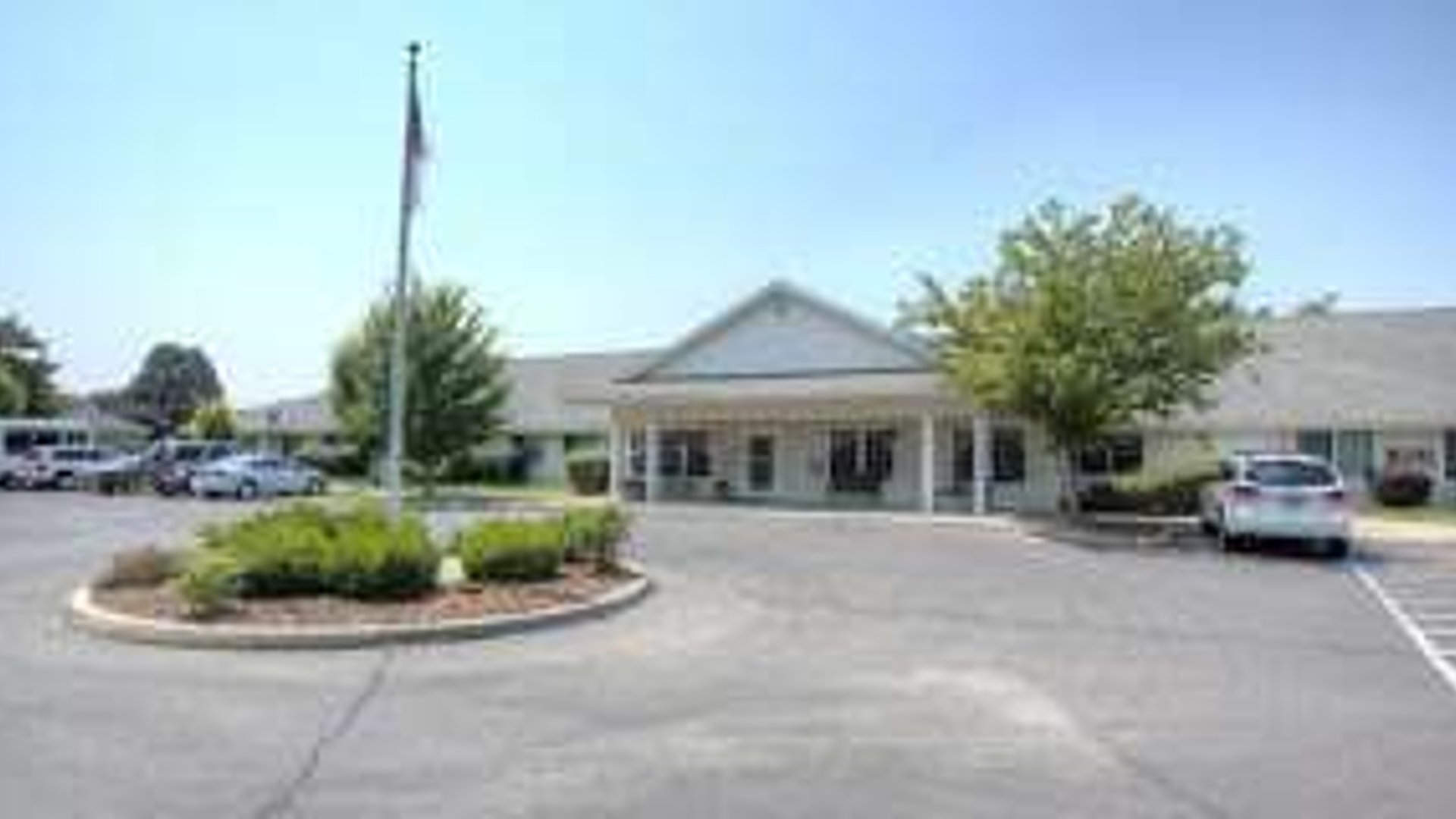 System.Collections.Generic.List`1[AFS.Common.Models.Photo] - Image 1