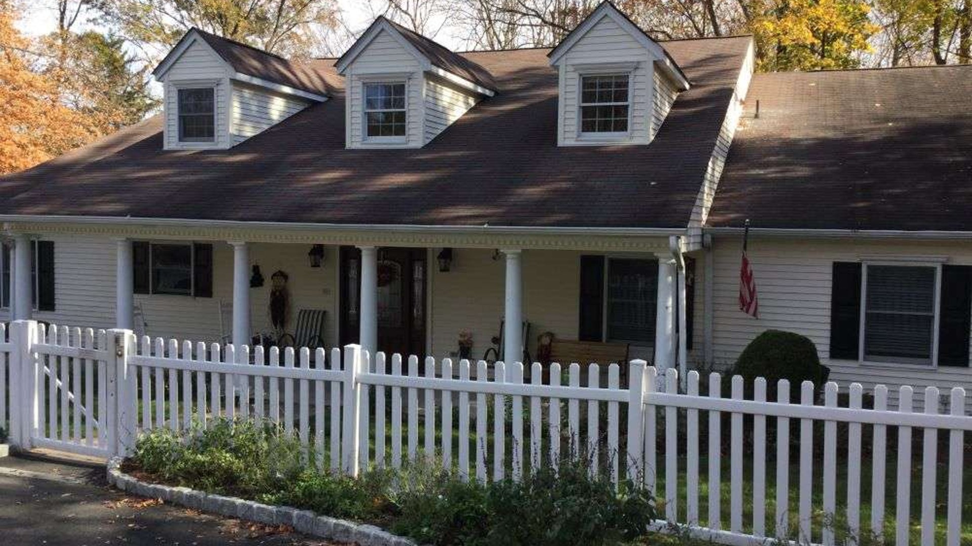 System.Collections.Generic.List`1[AFS.Common.Models.Photo] - Image 1