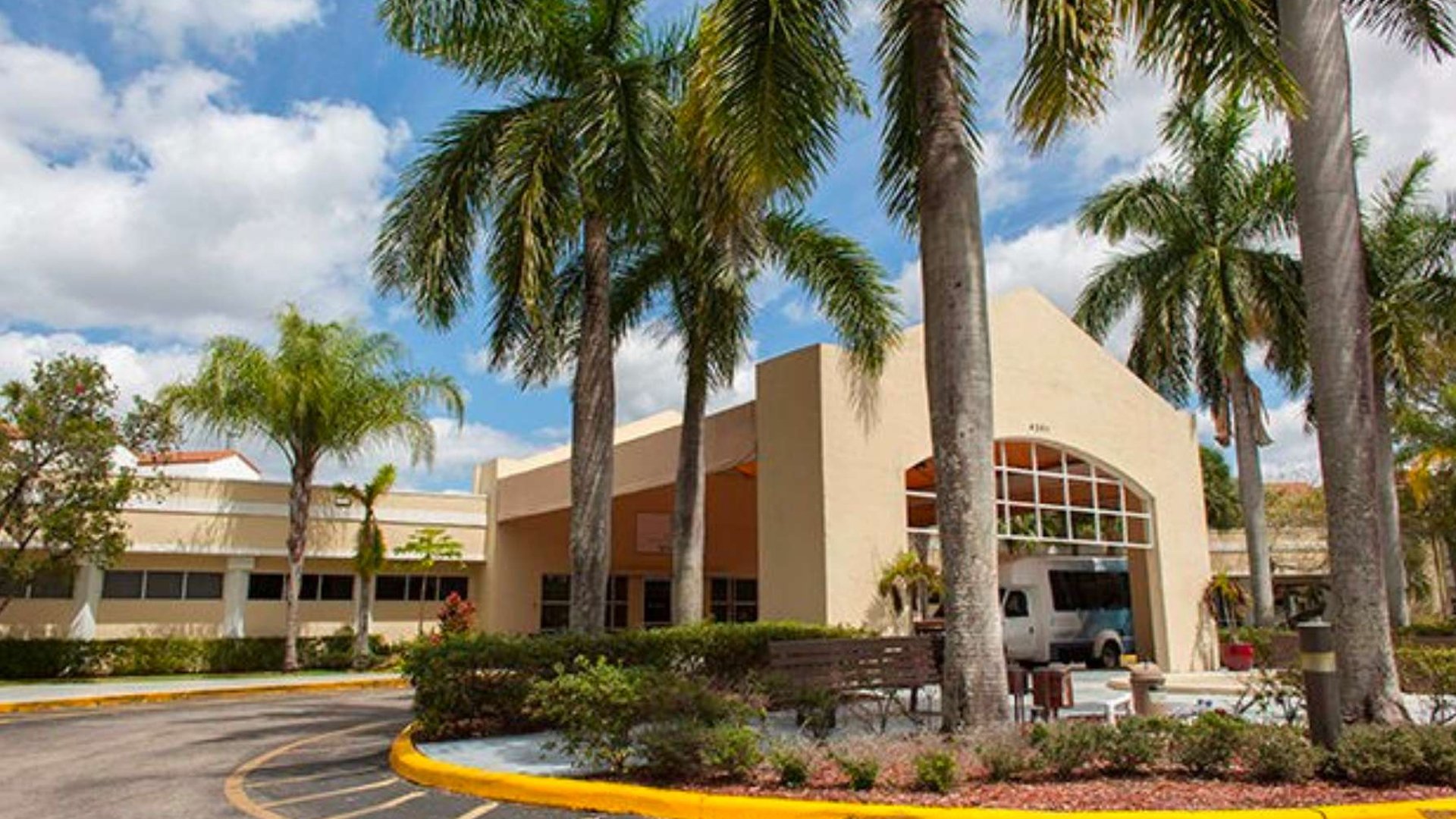 System.Collections.Generic.List`1[AFS.Common.Models.Photo] - Image 1