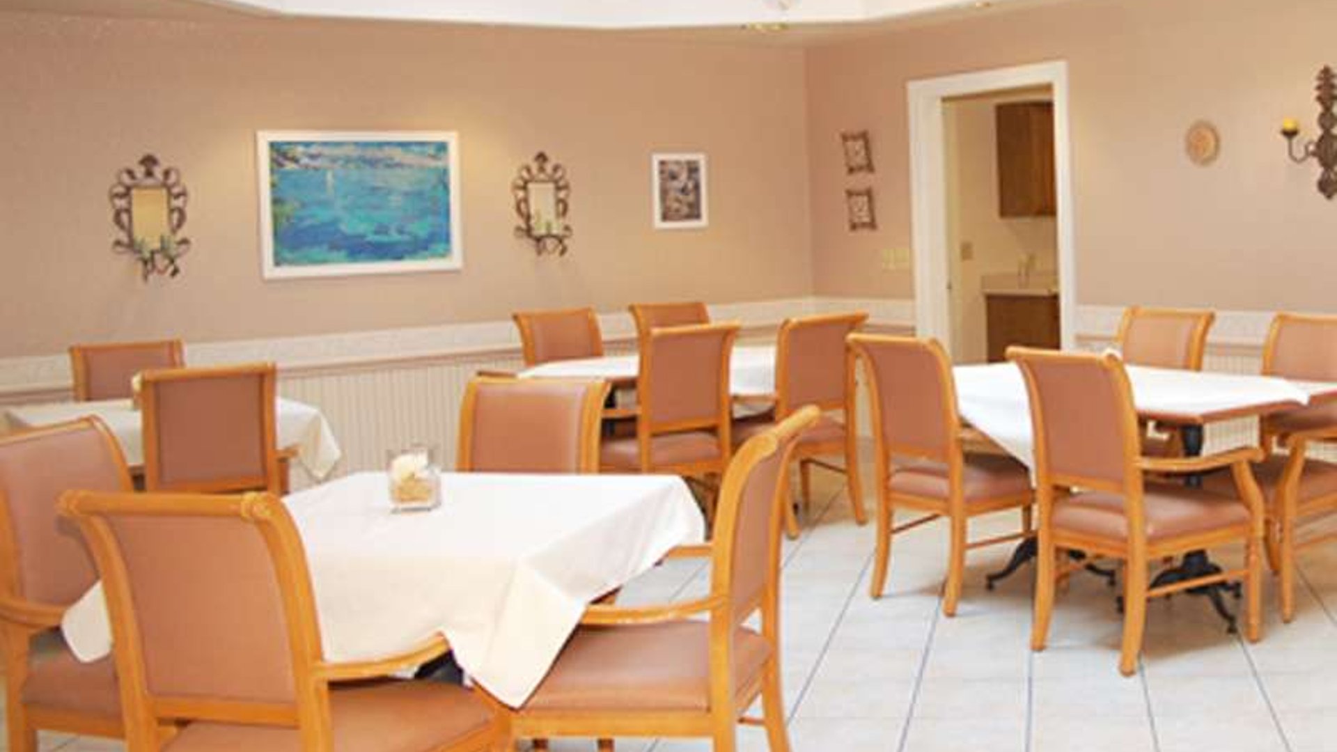 System.Collections.Generic.List`1[AFS.Common.Models.Photo] - Image 3