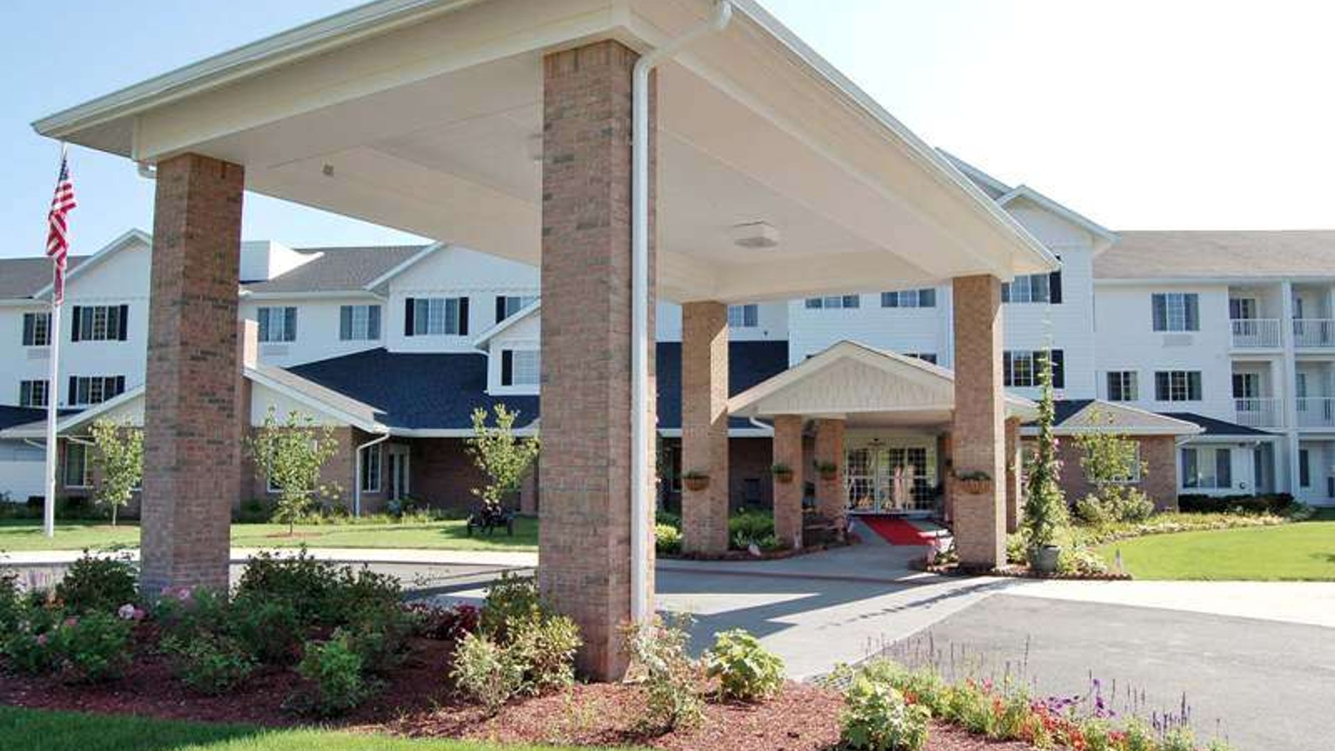 System.Collections.Generic.List`1[AFS.Common.Models.Photo] - Image 1