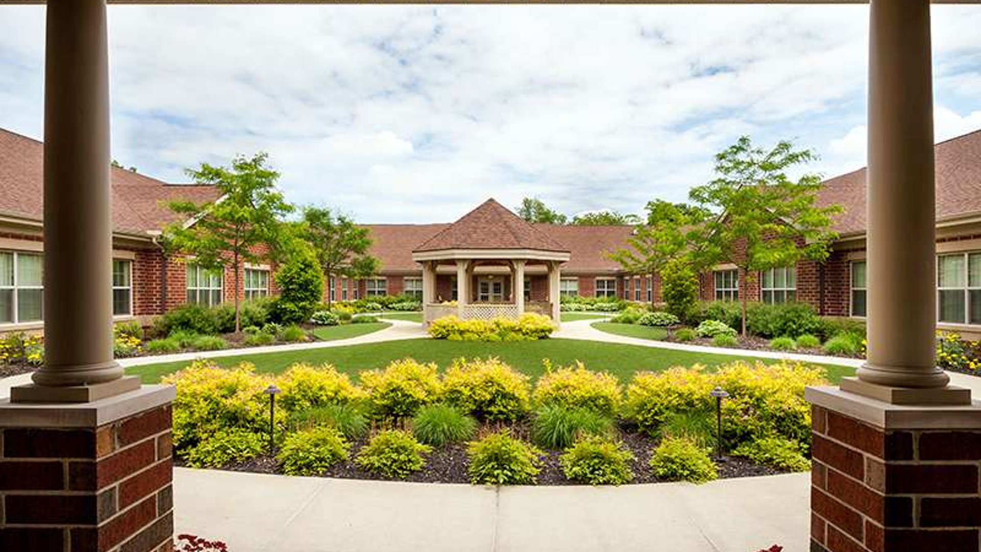 System.Collections.Generic.List`1[AFS.Common.Models.Photo] - Image 3