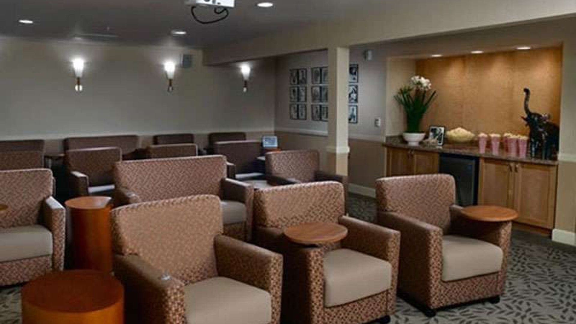 System.Collections.Generic.List`1[AFS.Common.Models.Photo] - Image 4