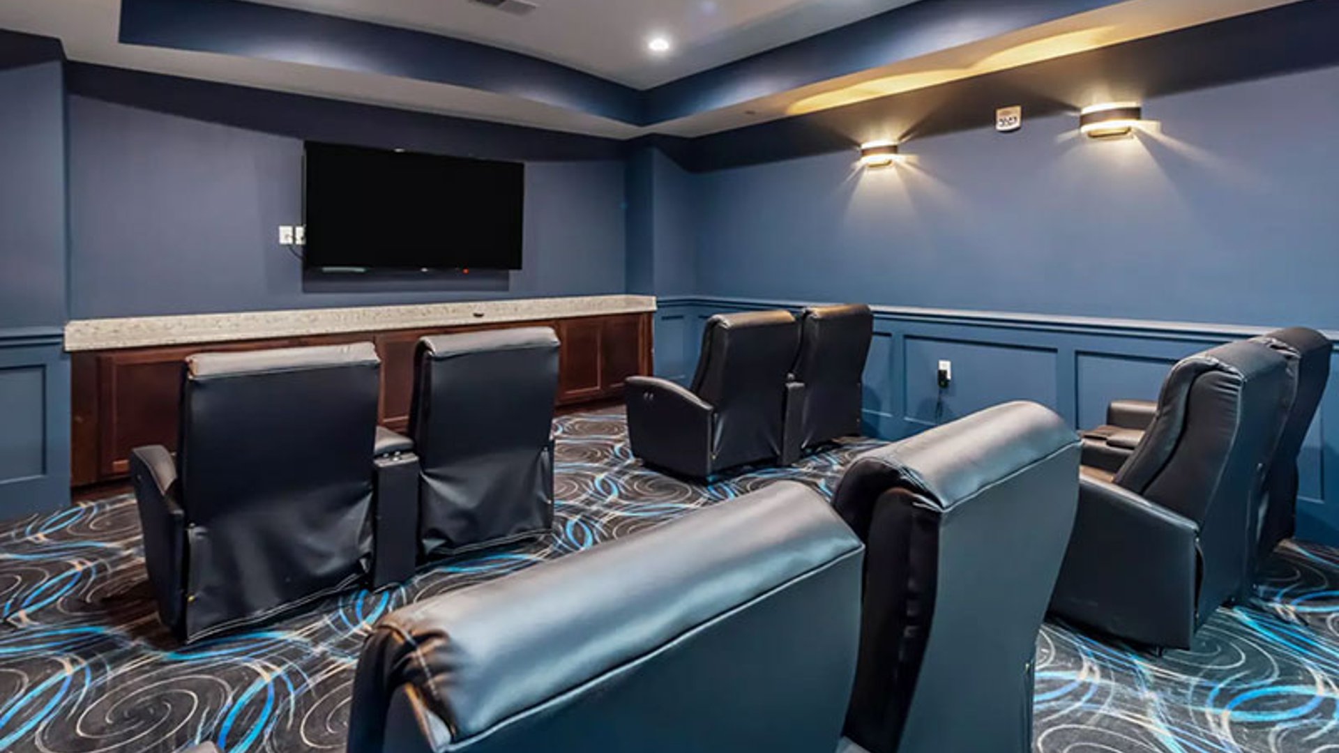 System.Collections.Generic.List`1[AFS.Common.Models.Photo] - Image 5