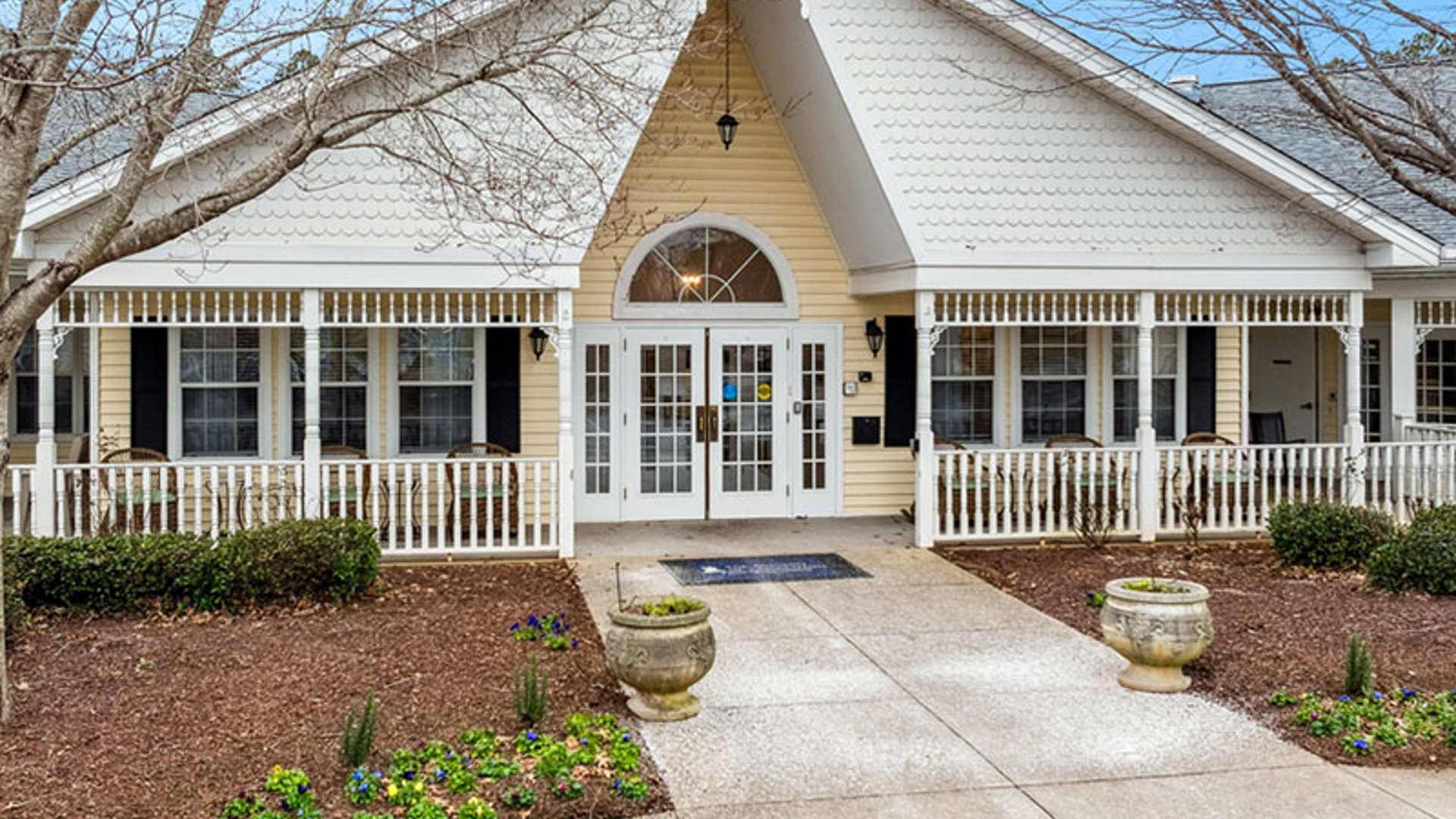 System.Collections.Generic.List`1[AFS.Common.Models.Photo] - Image 1