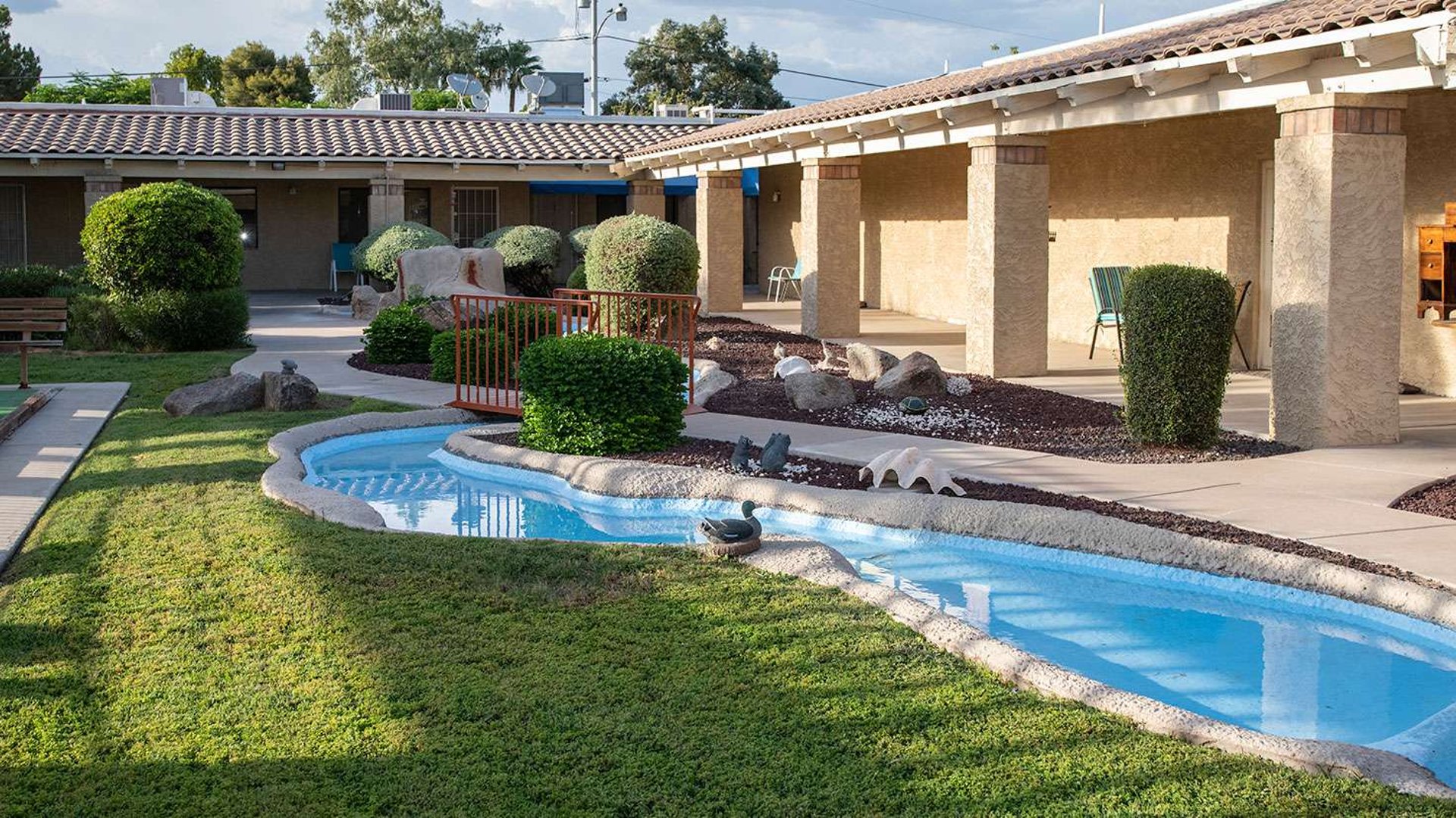 System.Collections.Generic.List`1[AFS.Common.Models.Photo] - Image 2