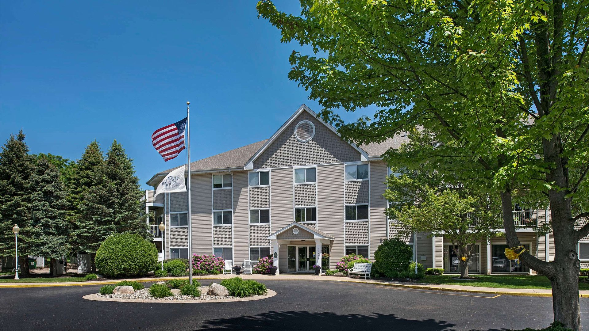 System.Collections.Generic.List`1[AFS.Common.Models.Photo] - Image 1