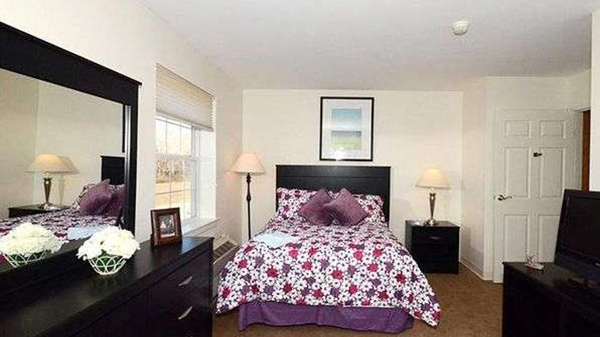 System.Collections.Generic.List`1[AFS.Common.Models.Photo] - Image 3